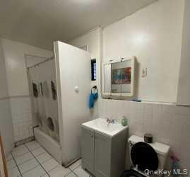 Single Family Reservoir Bronx, NY 10467, MLS-925903-8