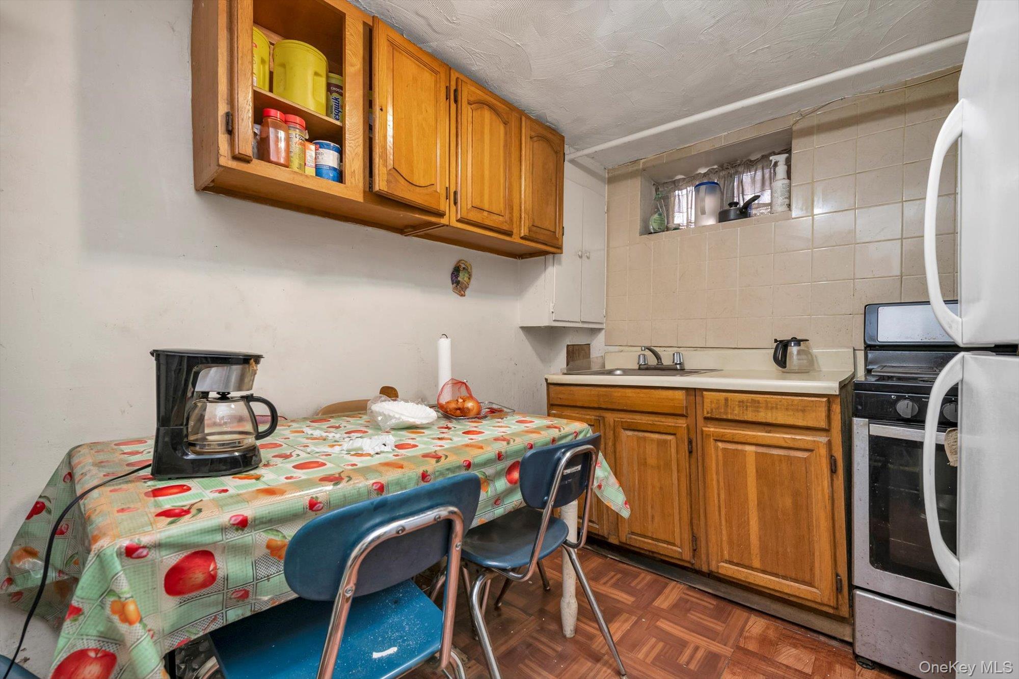 Single Family 54th  Brooklyn, NY 11234, MLS-925907-12