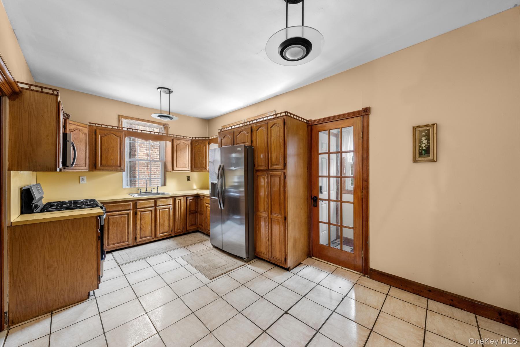 Single Family Crosby  Brooklyn, NY 11207, MLS-925909-10