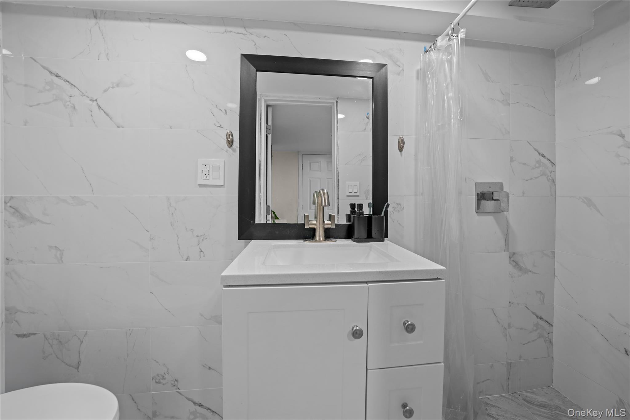 Single Family 15  Queens, NY 11357, MLS-925924-14