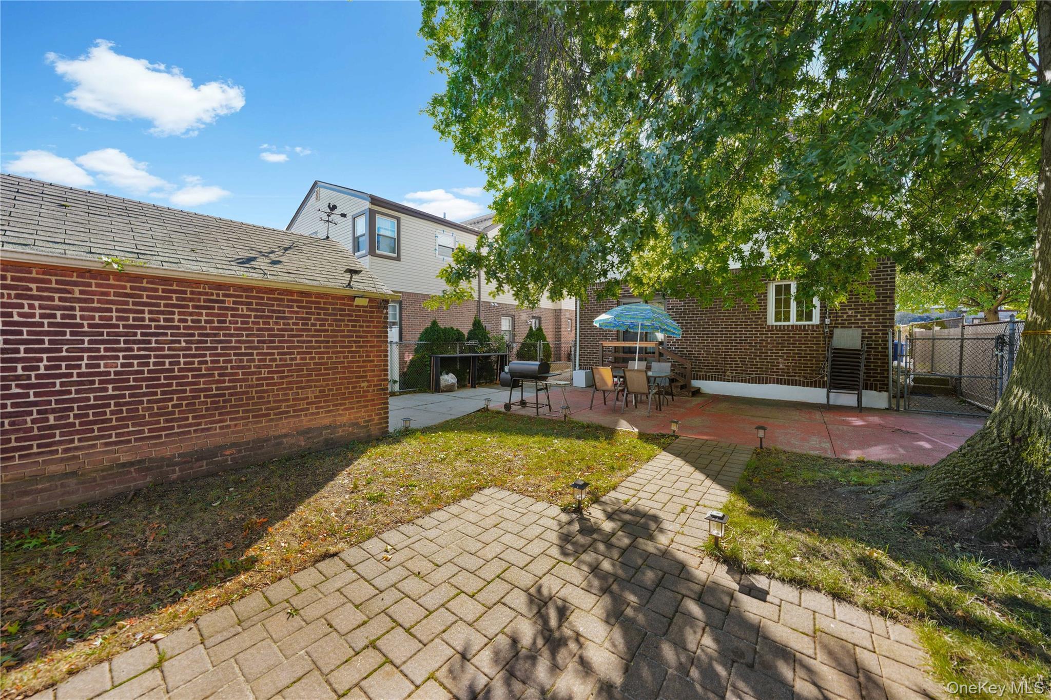 Single Family 15  Queens, NY 11357, MLS-925924-16