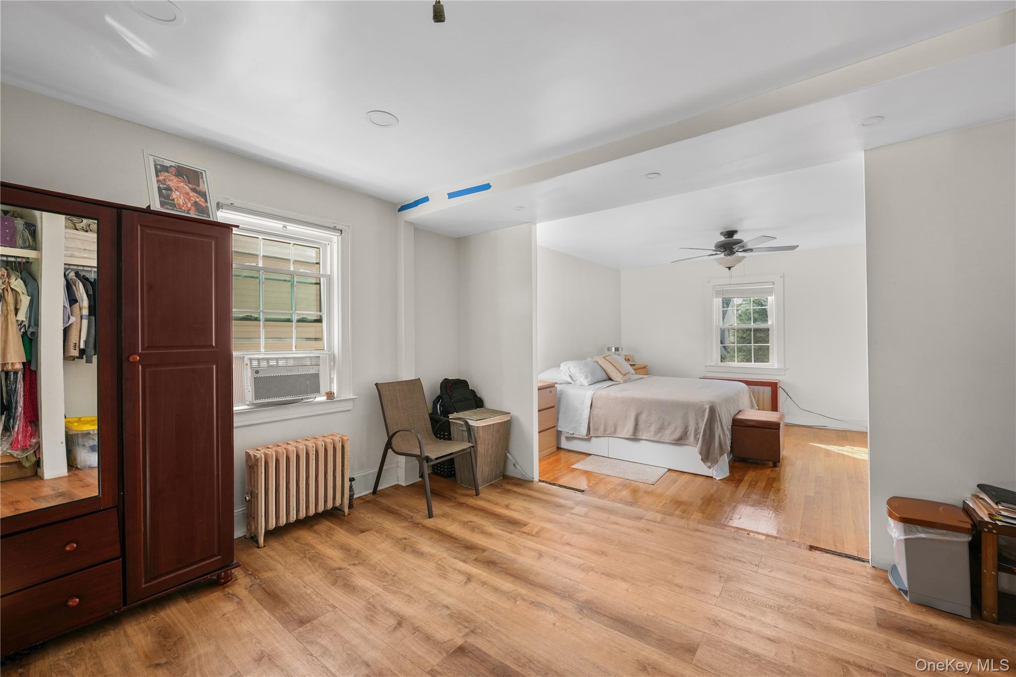 Single Family 15  Queens, NY 11357, MLS-925924-9