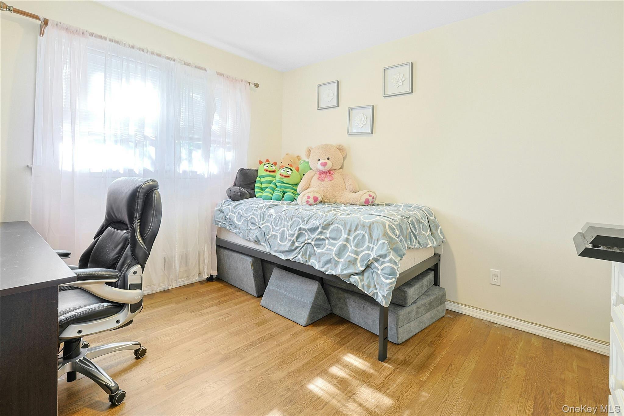 Single Family Lancaster  Rockland County, NY 10901, MLS-925946-22