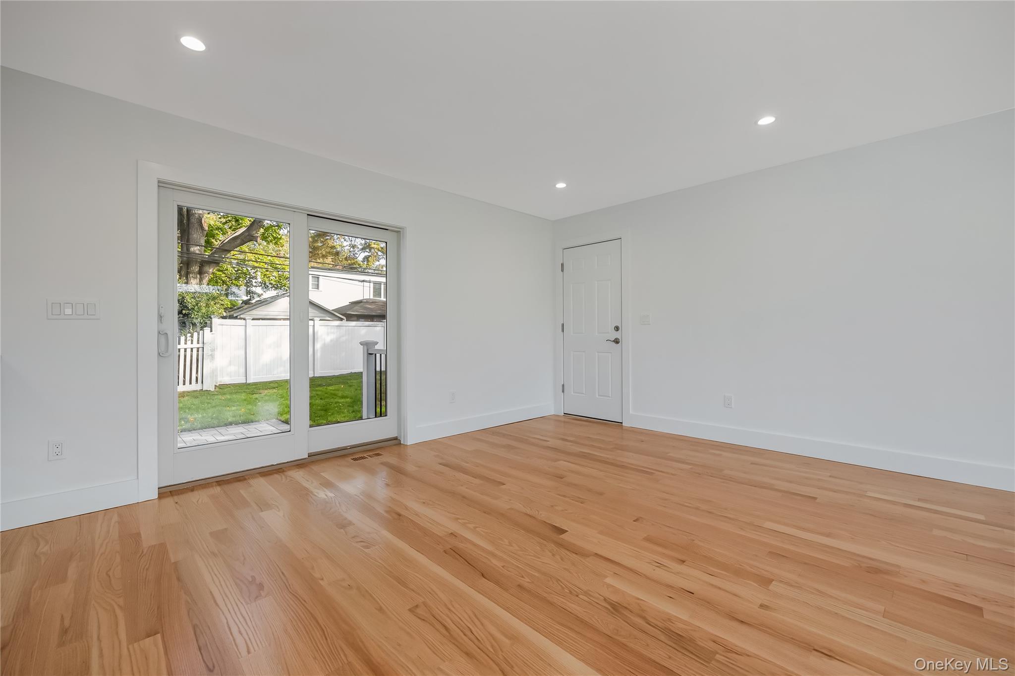 Single Family Douglas  Nassau County, NY 11793, MLS-925951-13