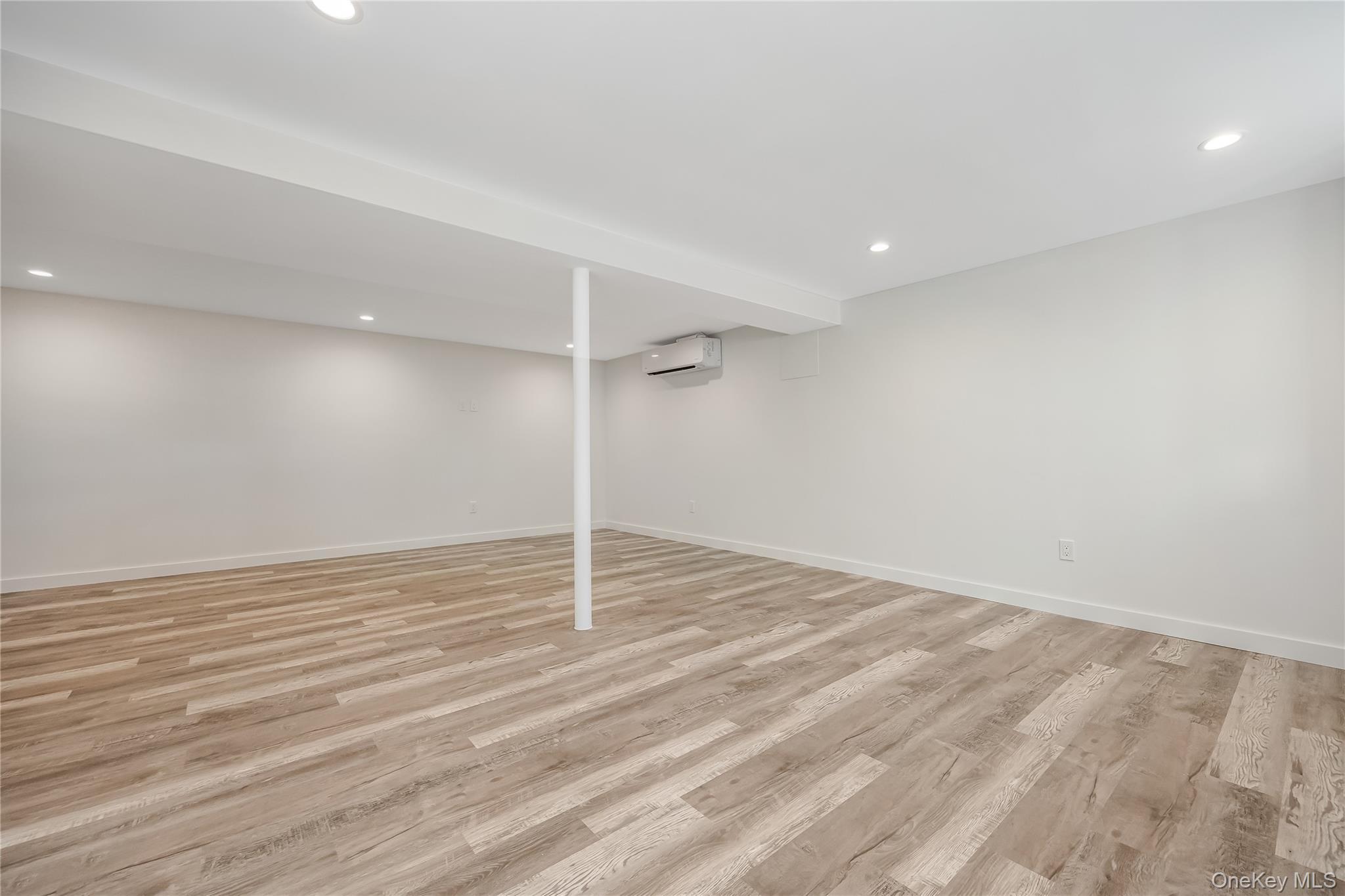 Single Family Douglas  Nassau County, NY 11793, MLS-925951-26