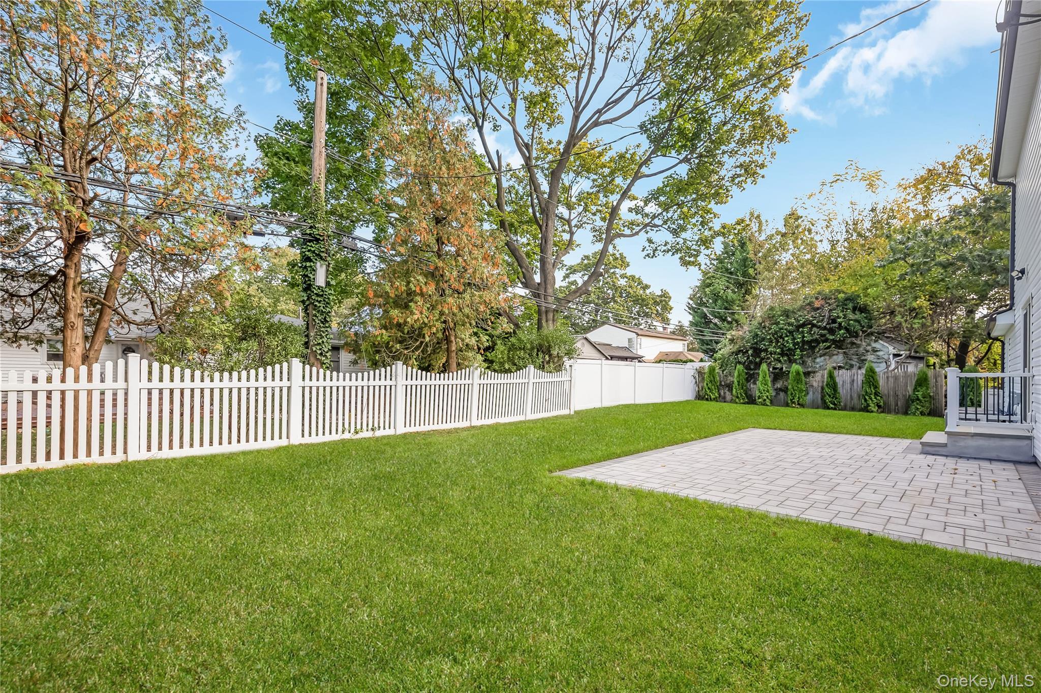 Single Family Douglas  Nassau County, NY 11793, MLS-925951-8