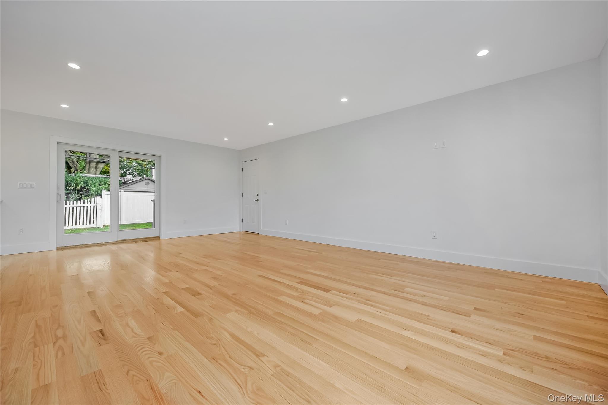 Single Family Douglas  Nassau County, NY 11793, MLS-925951-9