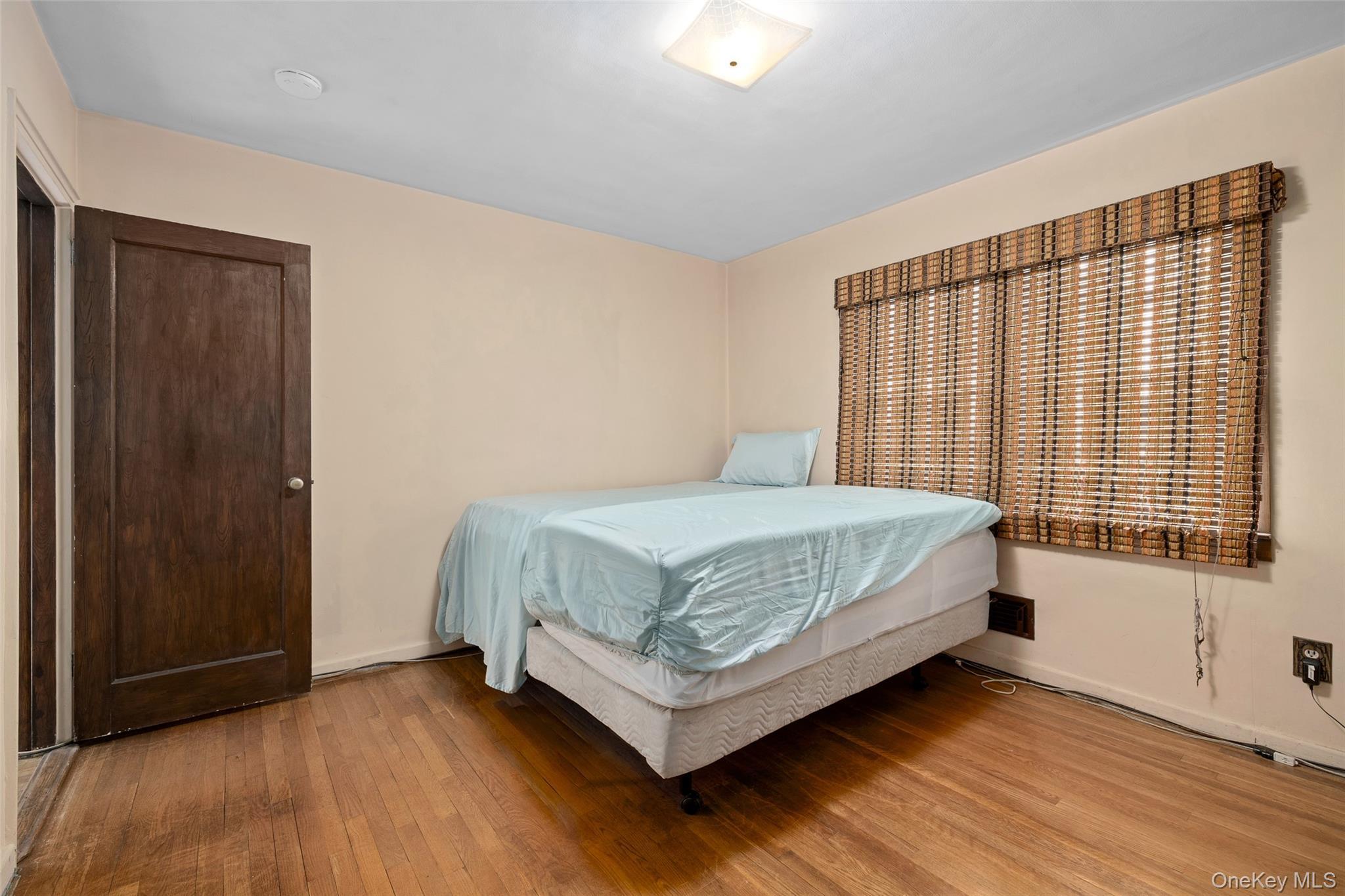 Single Family Oceanside  Nassau County, NY 11572, MLS-925954-7