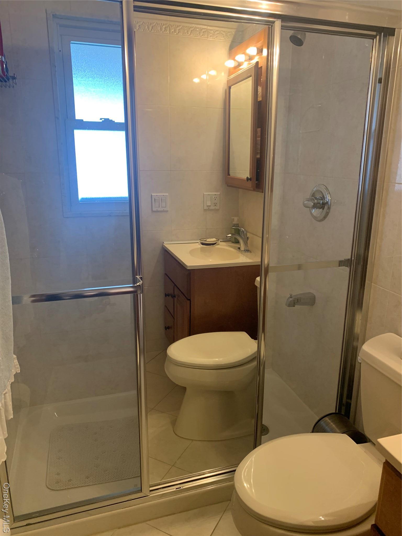 Single Family 90th  Queens, NY 11414, MLS-925963-3