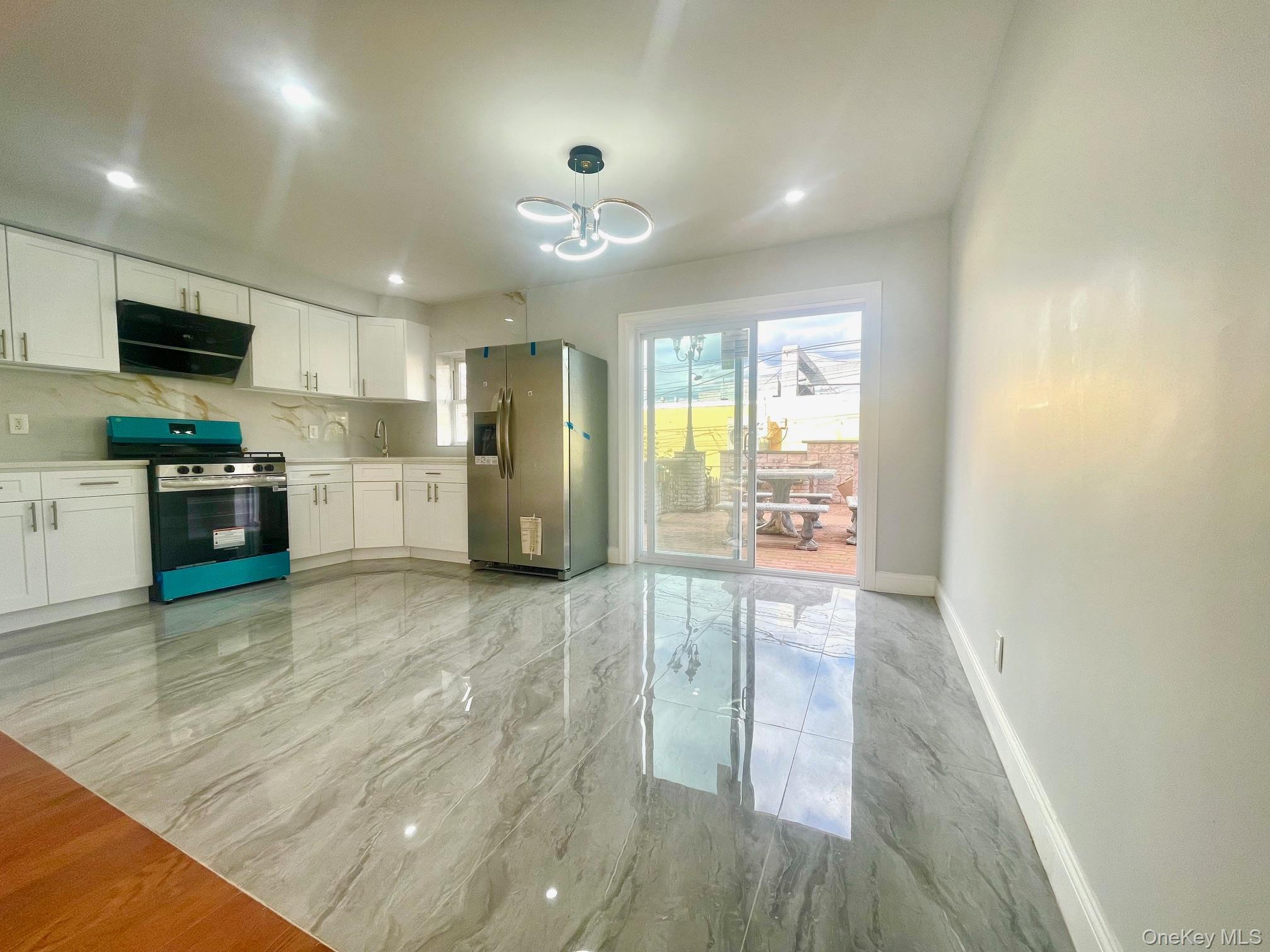 Single Family 17th  Queens, NY 11357, MLS-925964-6