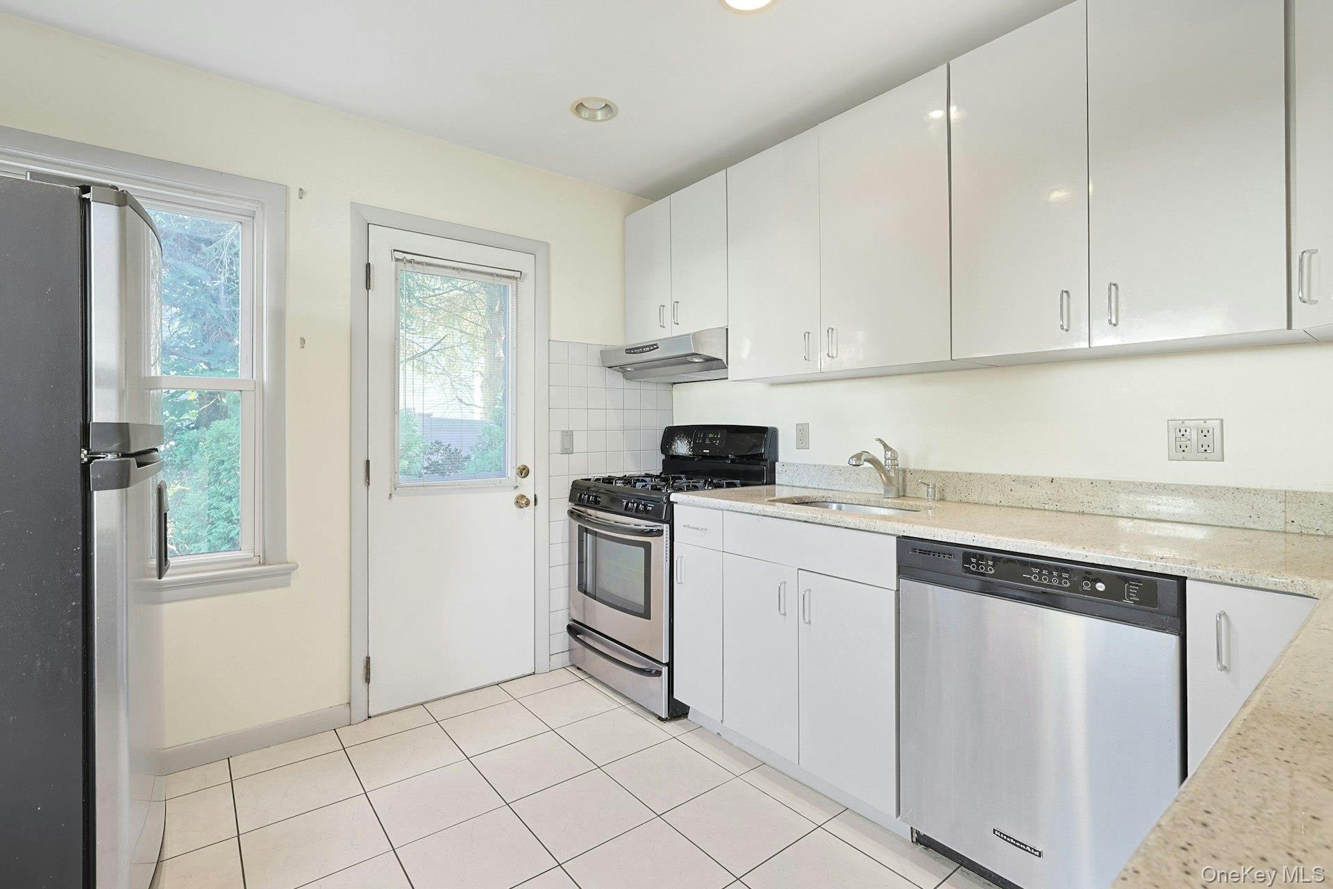 Single Family Braunsdorf Rockland County, NY 10965, MLS-925971-10