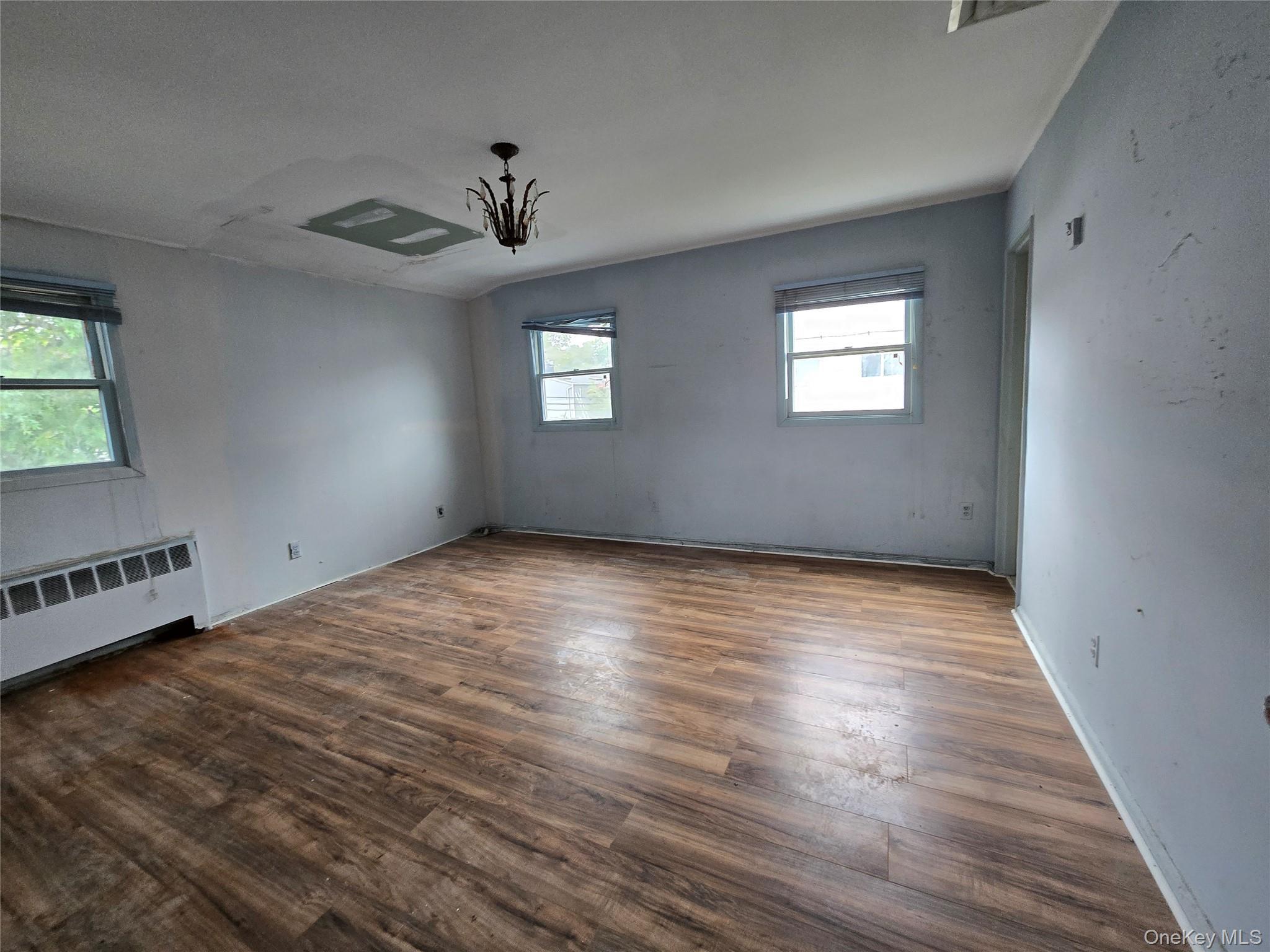 Single Family Mark  Nassau County, NY 11554, MLS-925980-13