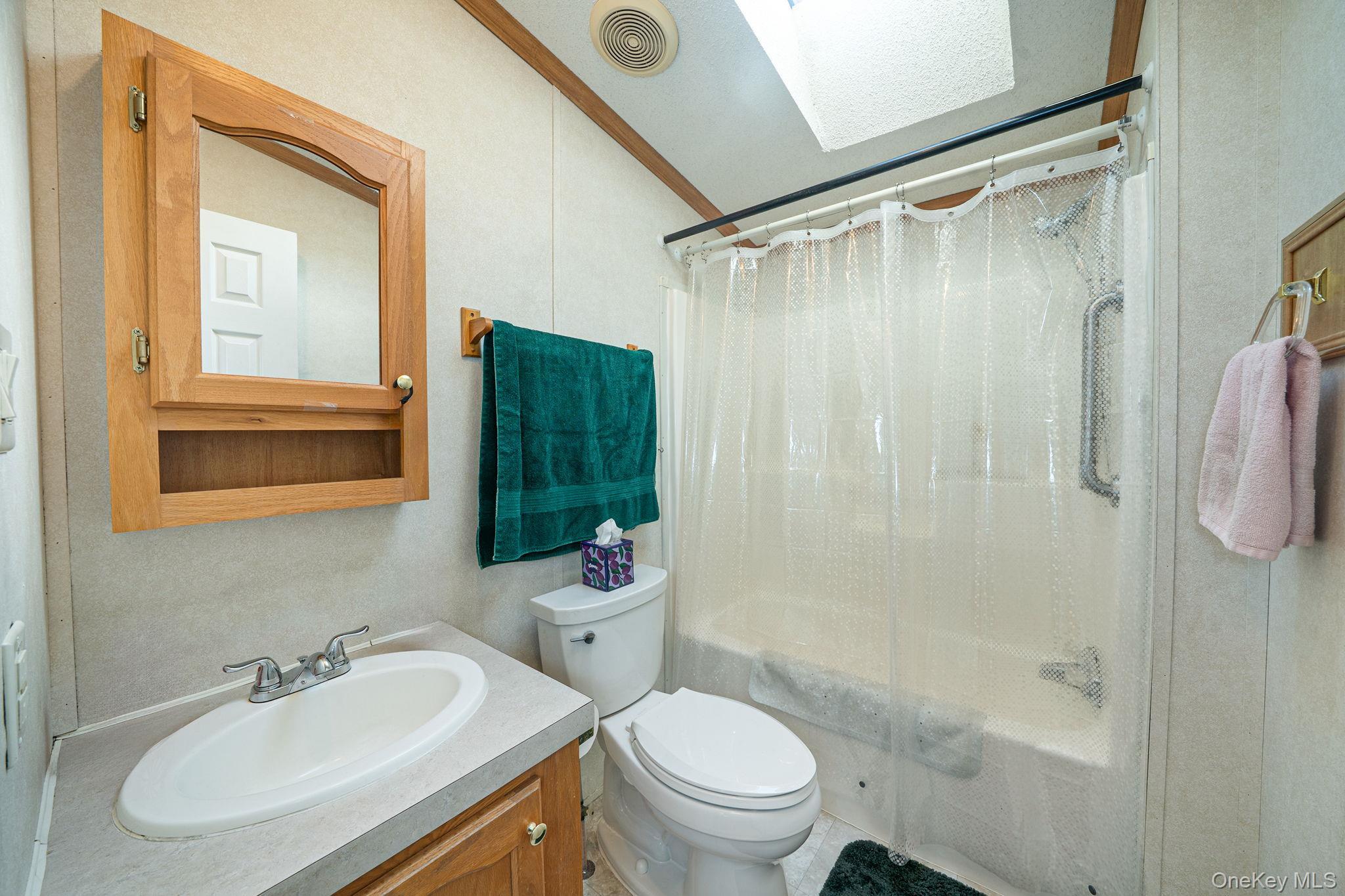 Single Family Betsy Ross  Suffolk County, NY 11716, MLS-925986-28