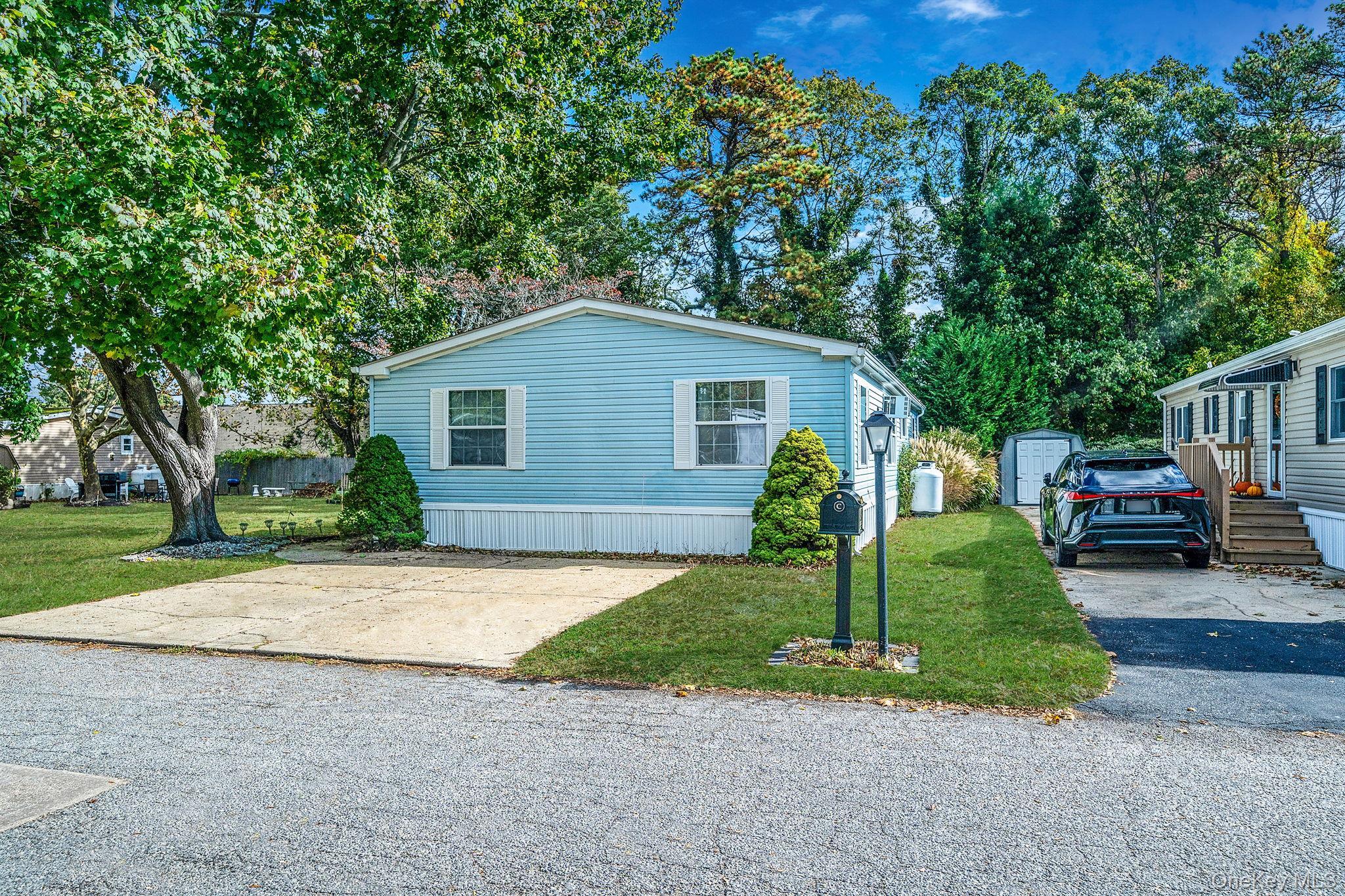 Single Family Betsy Ross  Suffolk County, NY 11716, MLS-925986-7