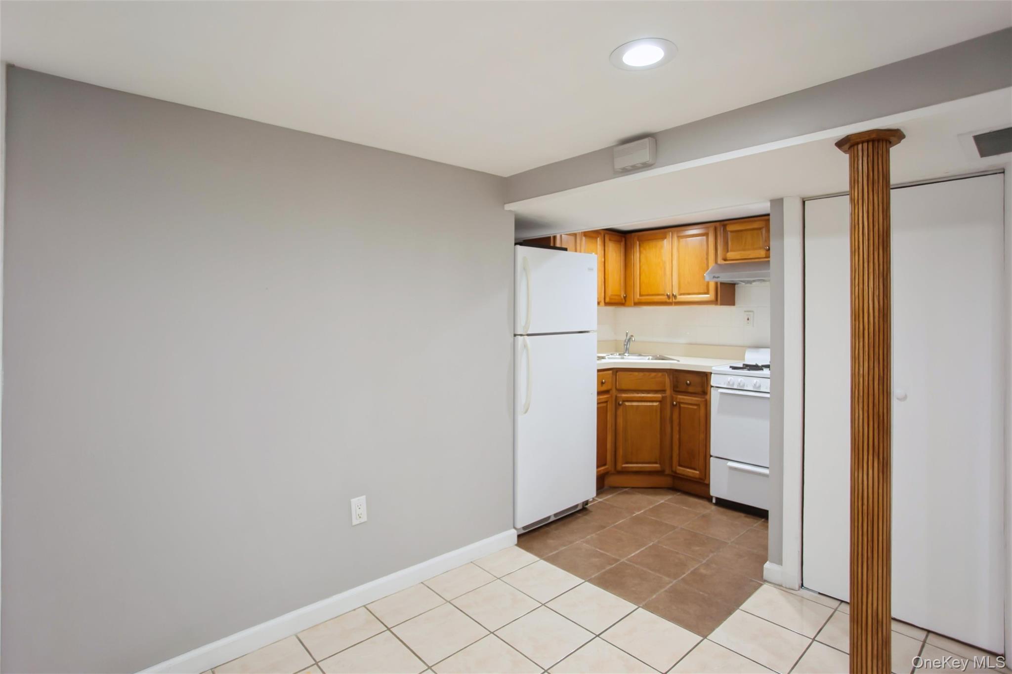 Single Family Beach 63rd  Queens, NY 11692, MLS-925995-16