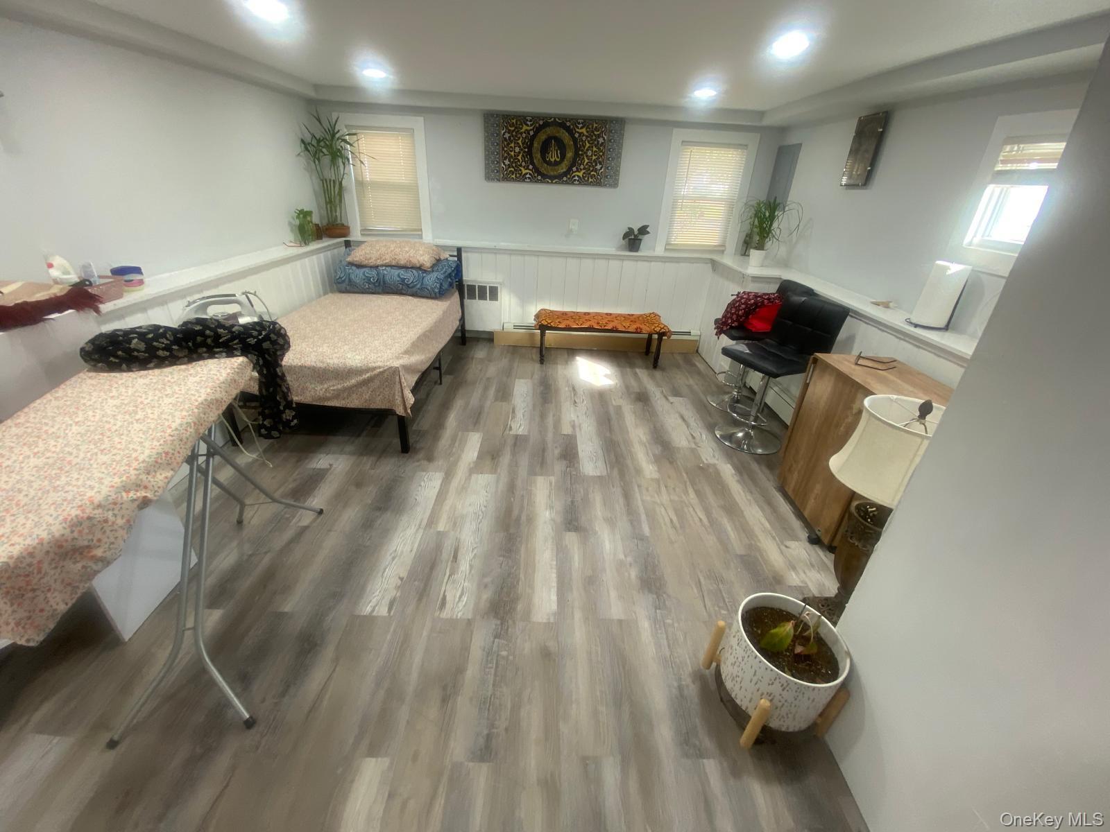 Single Family Peters  Suffolk County, NY 11706, MLS-926015-18