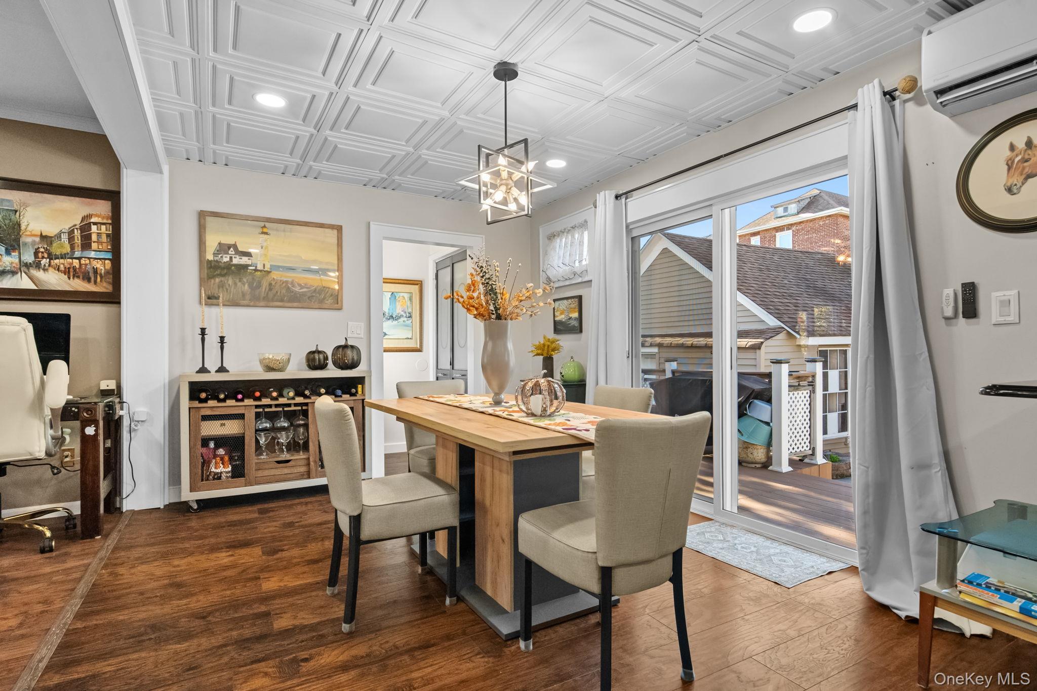 Single Family Country Club  Bronx, NY 10465, MLS-926016-10