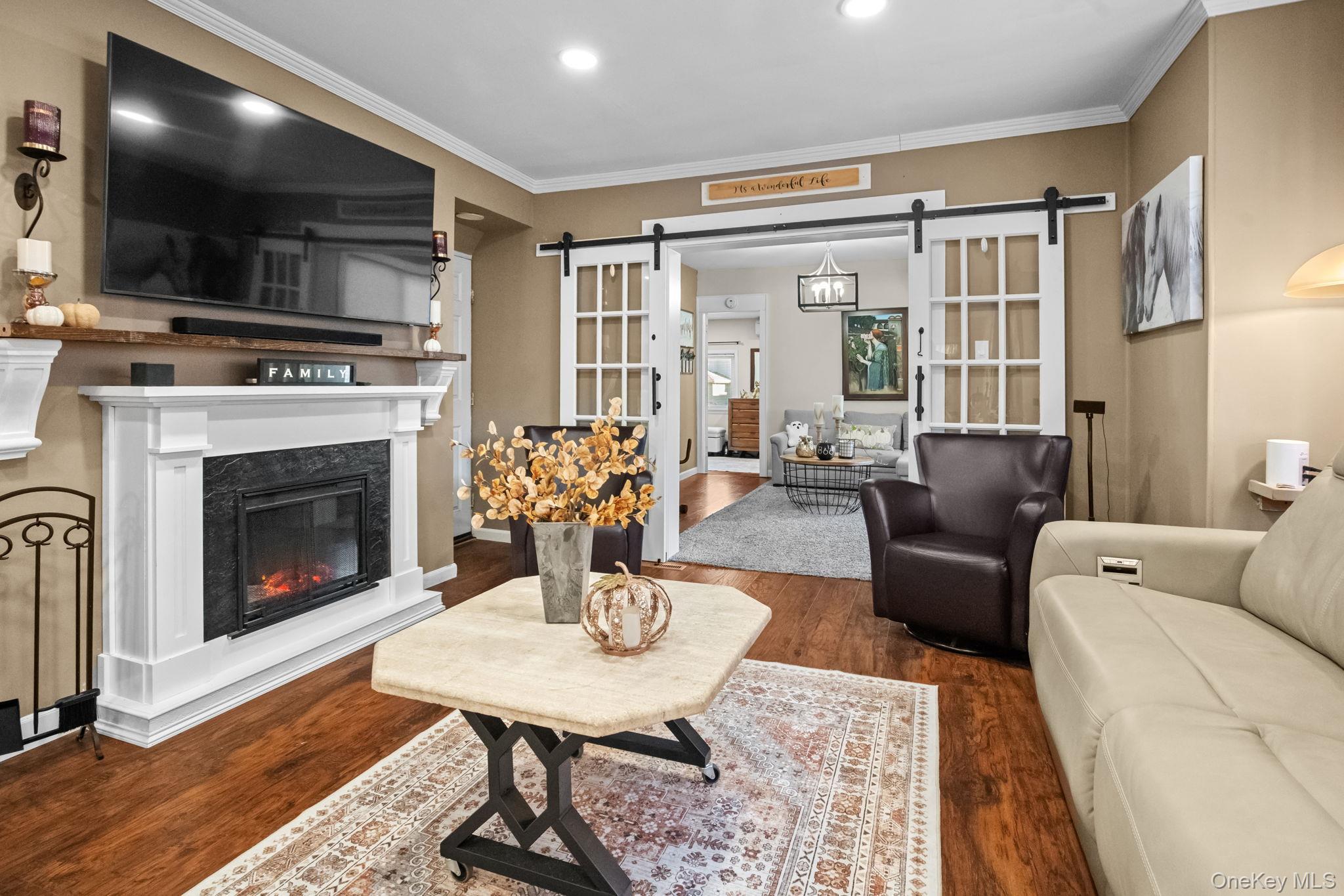 Single Family Country Club  Bronx, NY 10465, MLS-926016-12