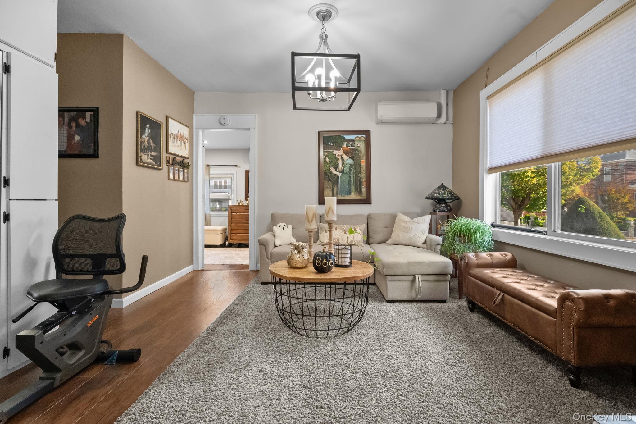 Single Family Country Club  Bronx, NY 10465, MLS-926016-15