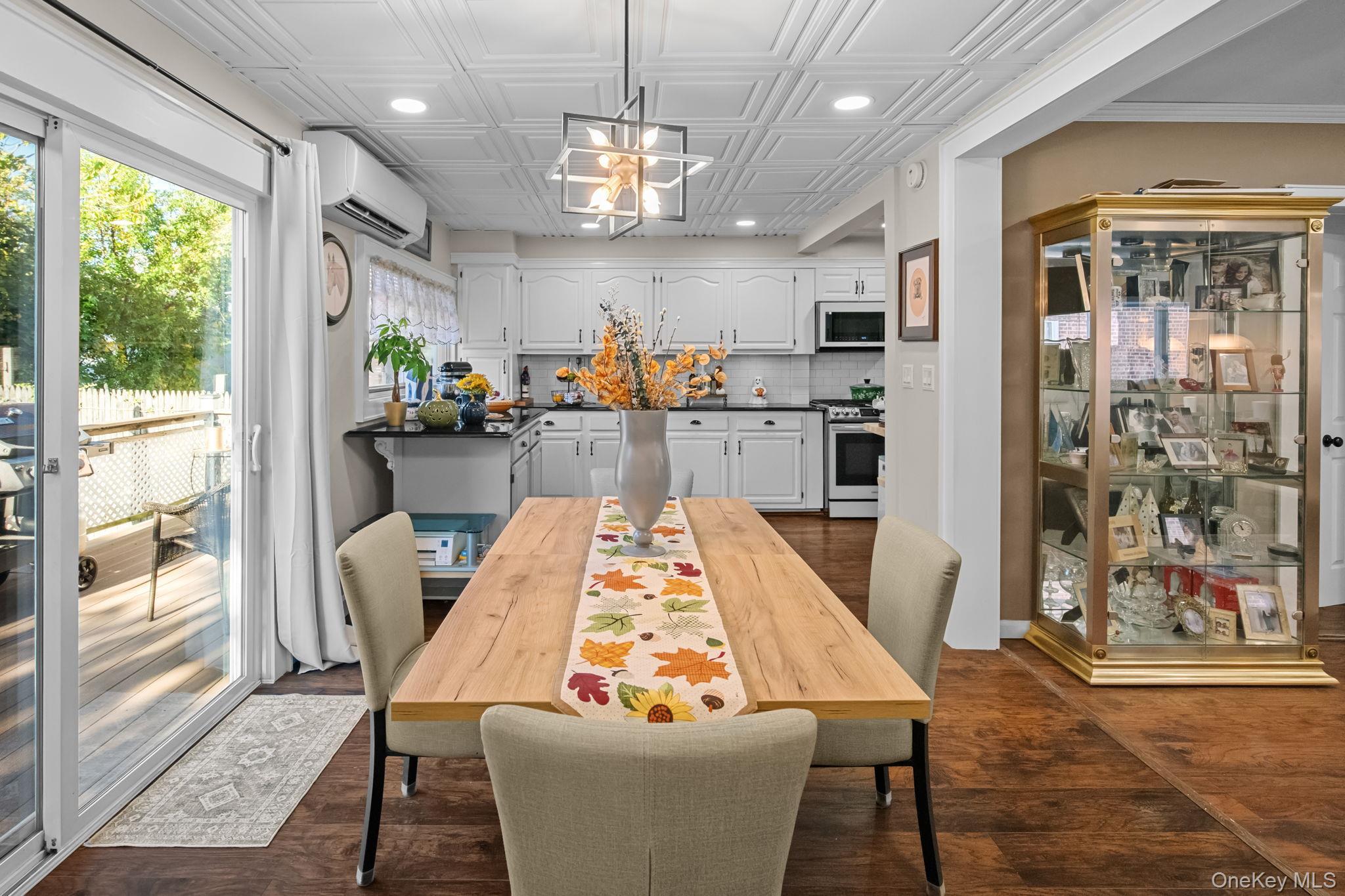 Single Family Country Club  Bronx, NY 10465, MLS-926016-20