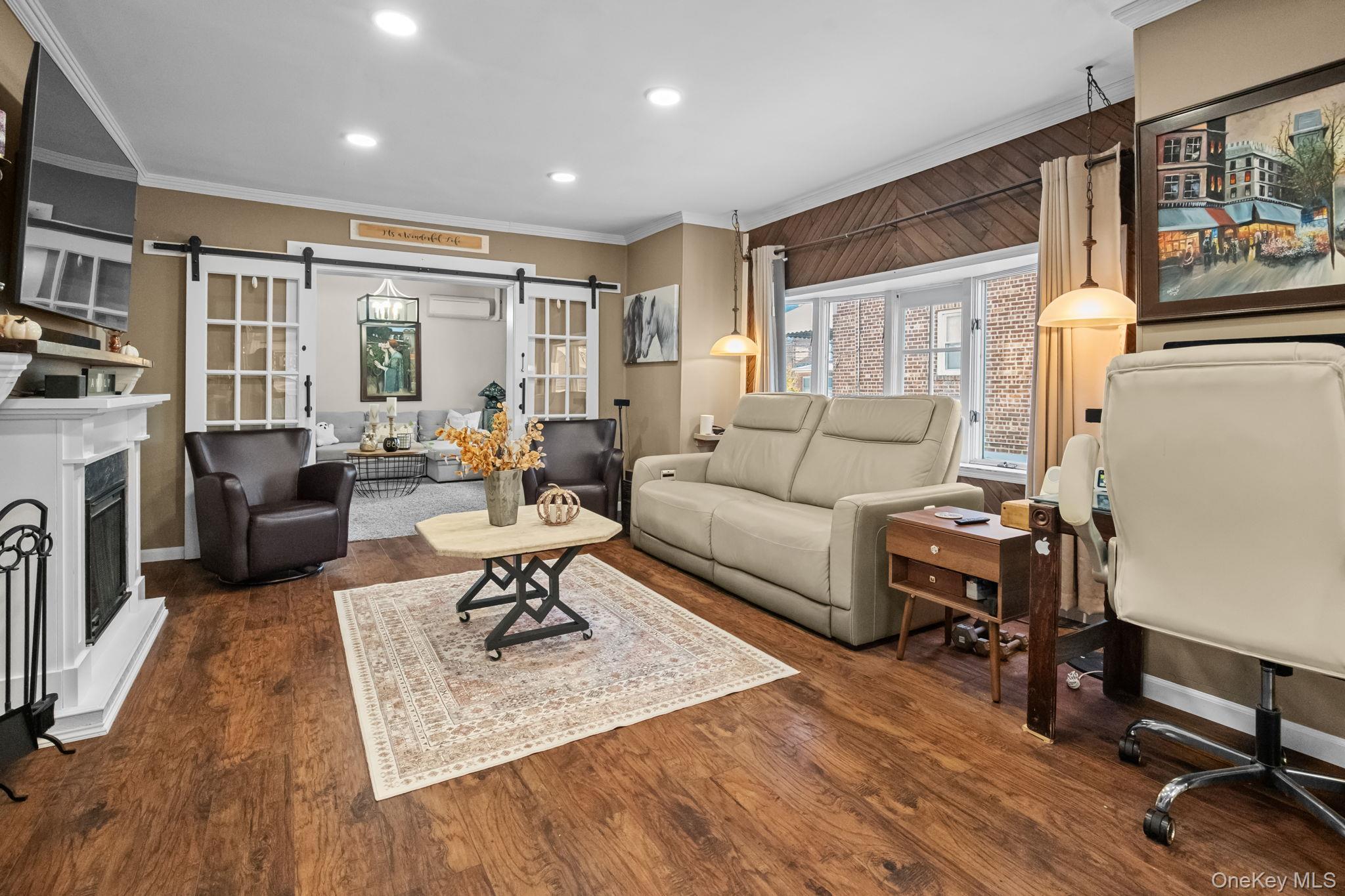 Single Family Country Club  Bronx, NY 10465, MLS-926016-27