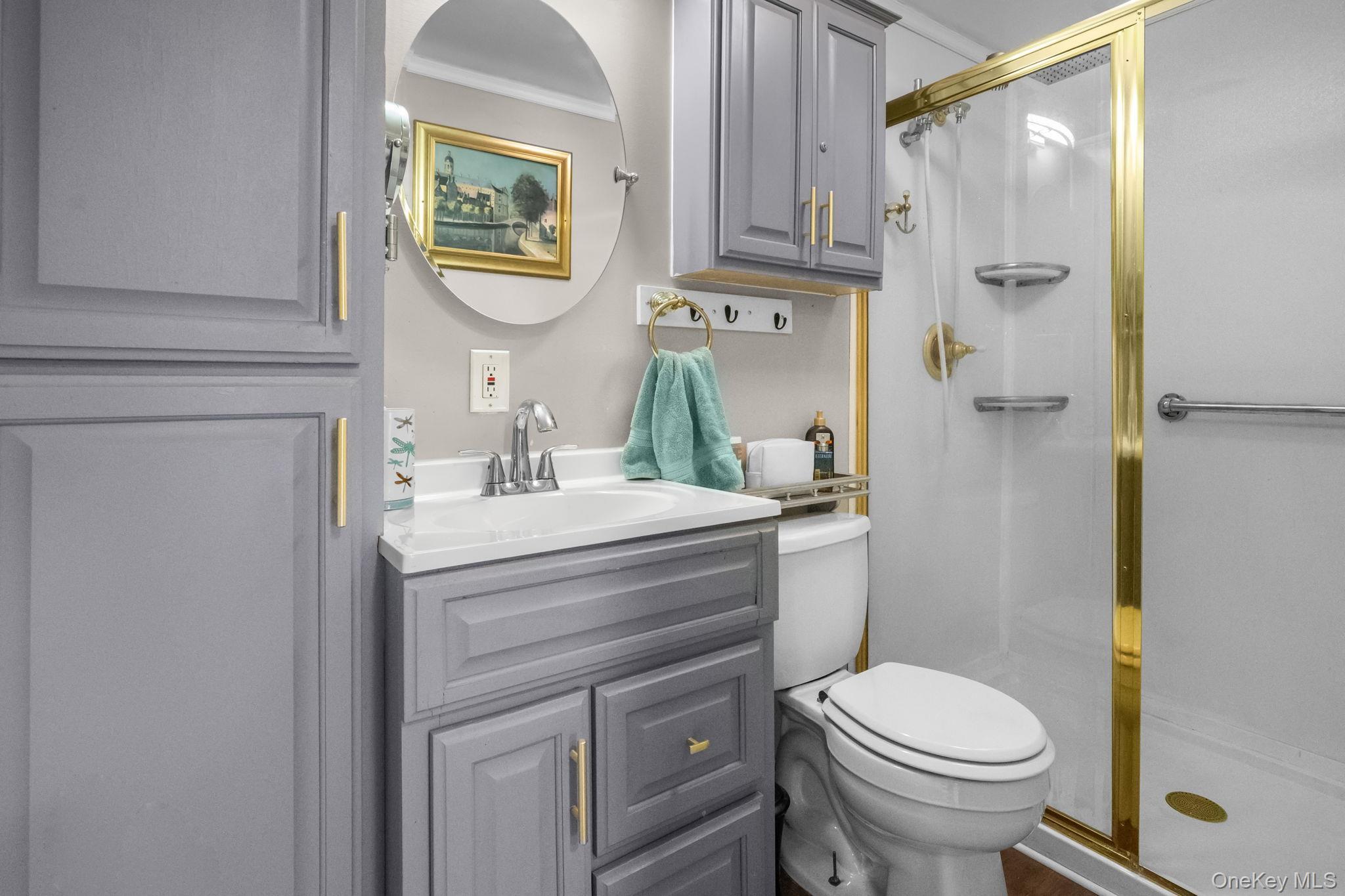 Single Family Country Club  Bronx, NY 10465, MLS-926016-32