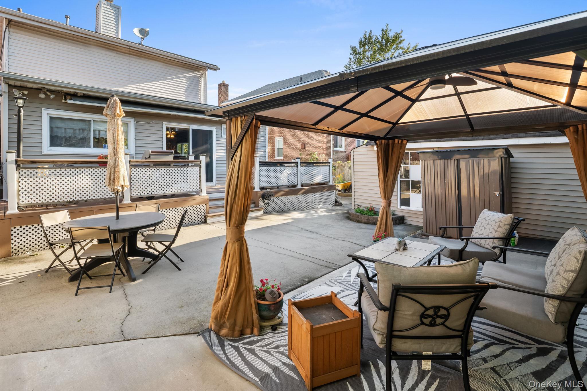 Single Family Country Club  Bronx, NY 10465, MLS-926016-42