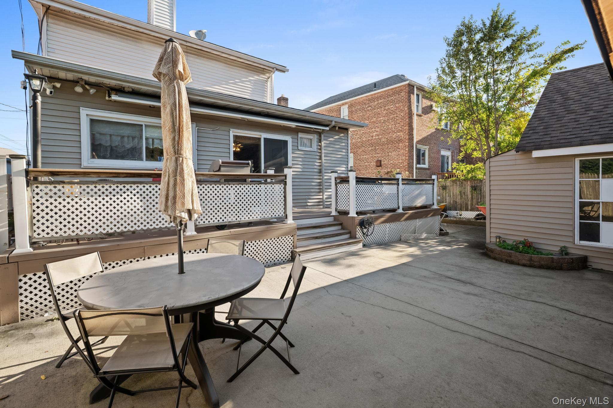 Single Family Country Club  Bronx, NY 10465, MLS-926016-5