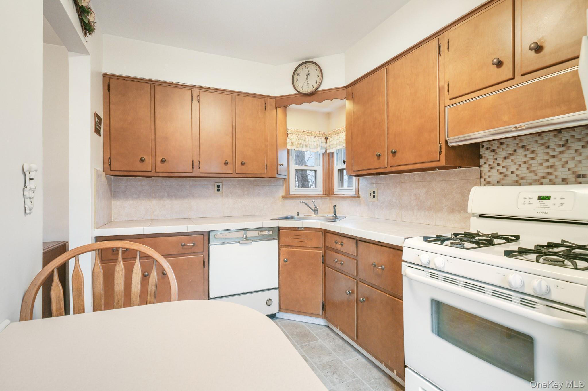 Single Family Lombardi  Rockland County, NY 10965, MLS-926017-16