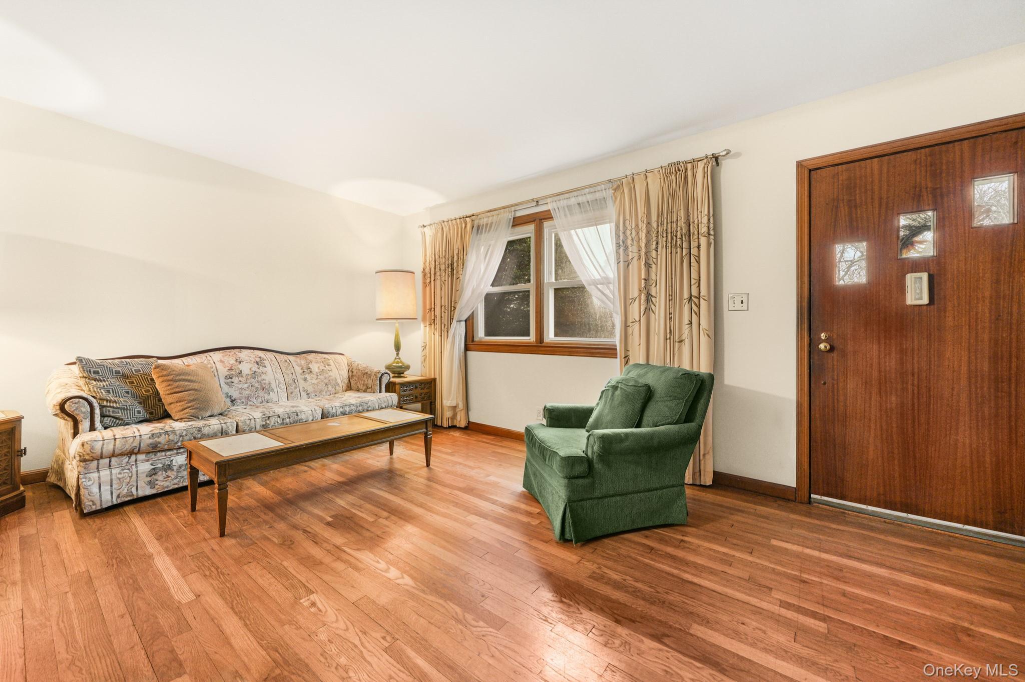 Single Family Lombardi  Rockland County, NY 10965, MLS-926017-2