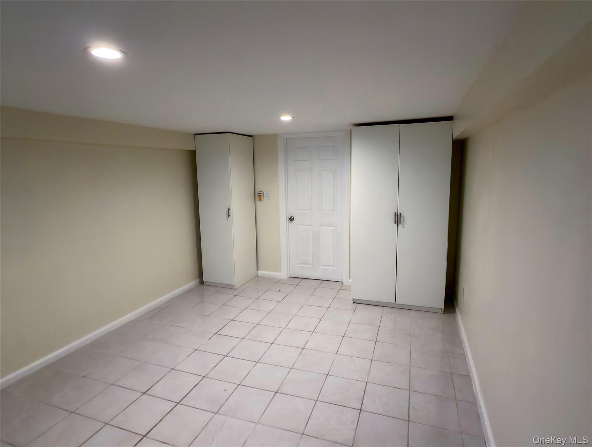 Single Family Princess  Nassau County, NY 11801, MLS-926022-24