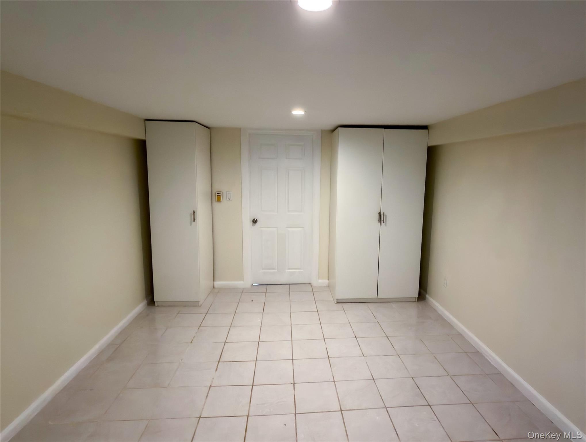 Single Family Princess  Nassau County, NY 11801, MLS-926022-25