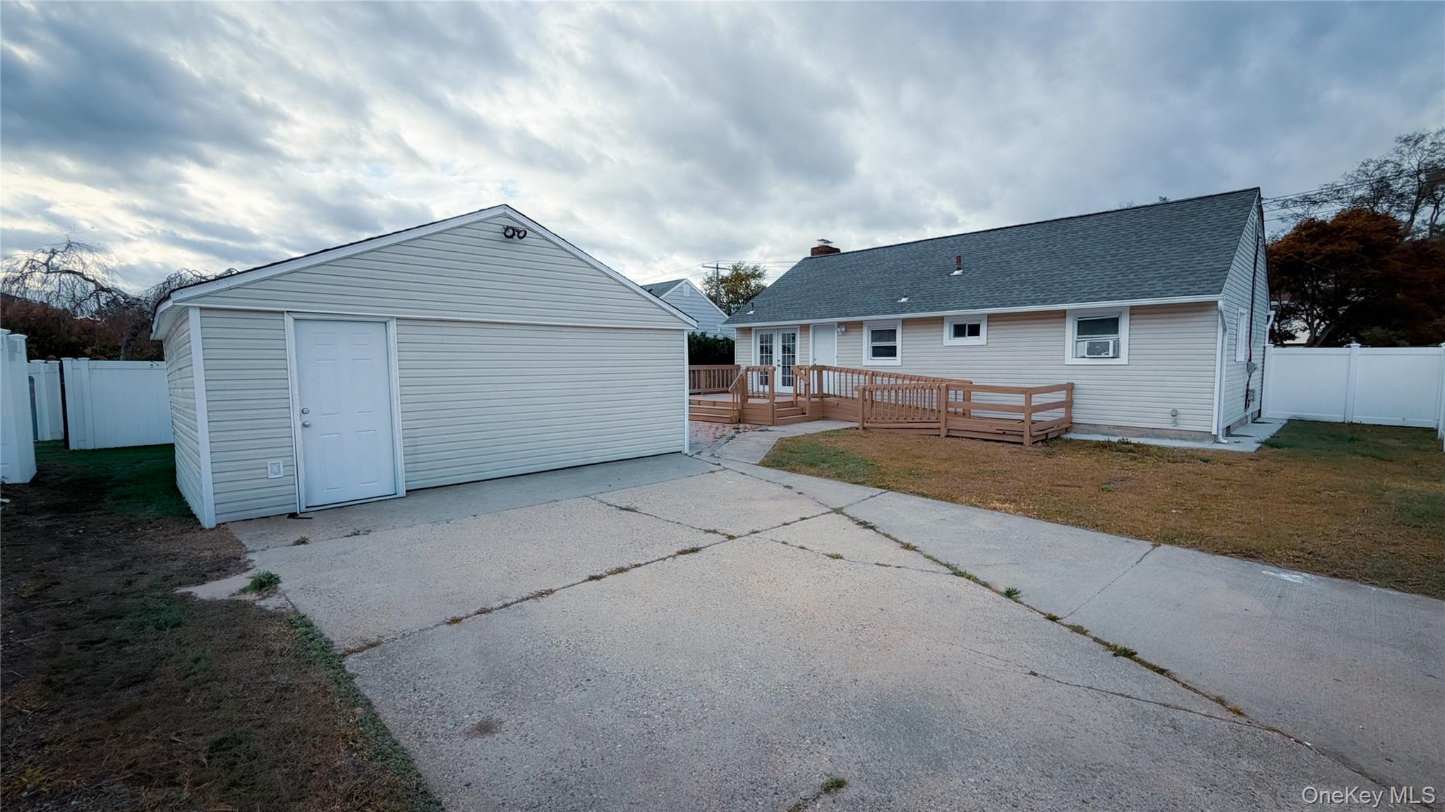 Single Family Princess  Nassau County, NY 11801, MLS-926022-30