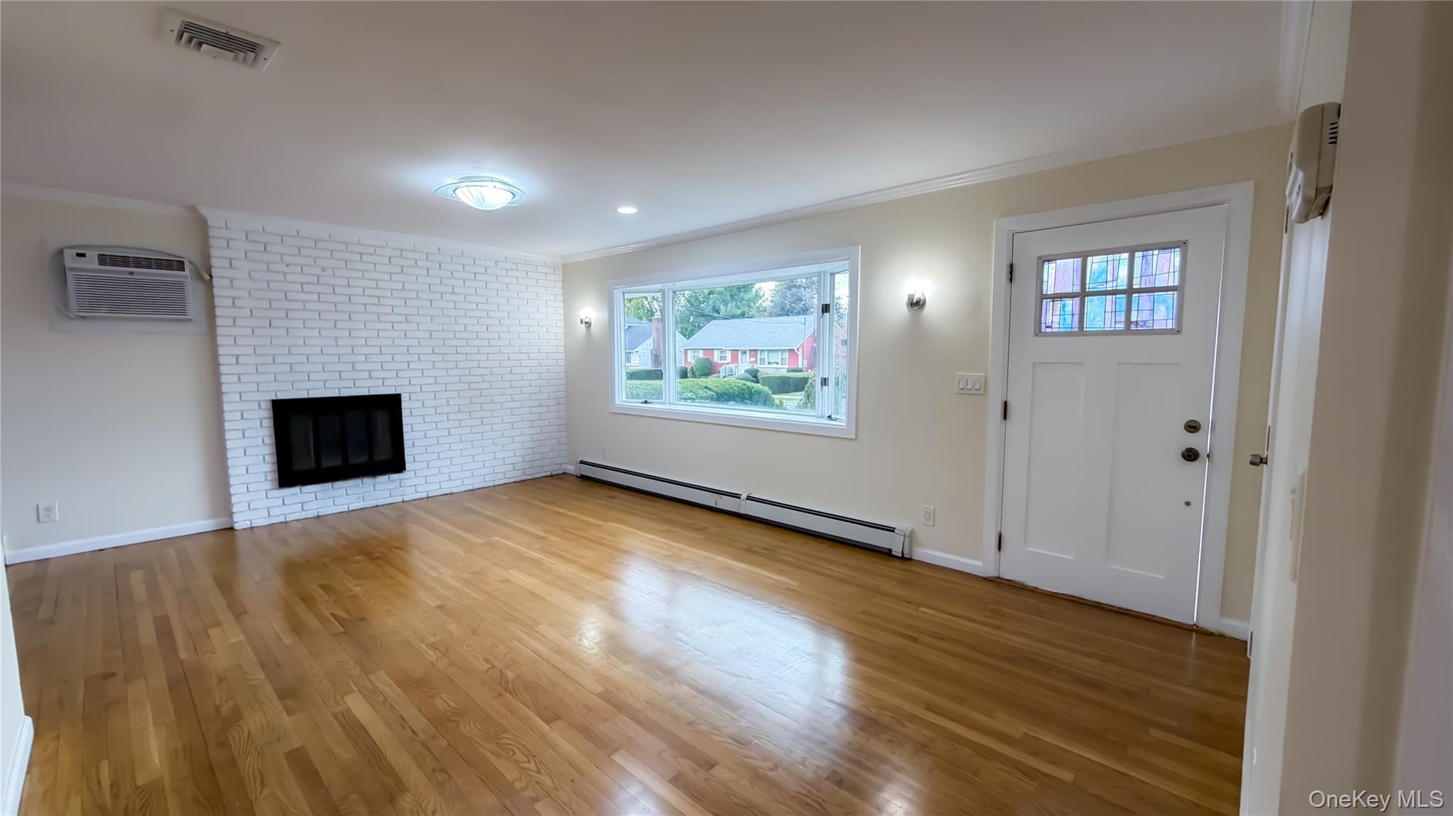 Single Family Princess  Nassau County, NY 11801, MLS-926022-4