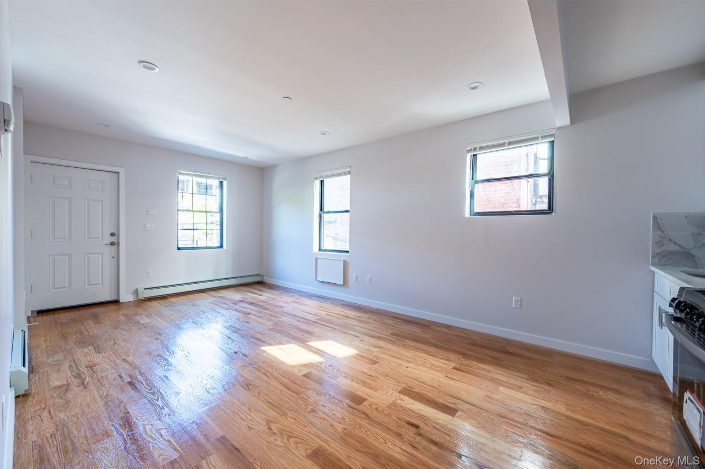 Single Family Morris Park Bronx, NY 10460, MLS-926031-11