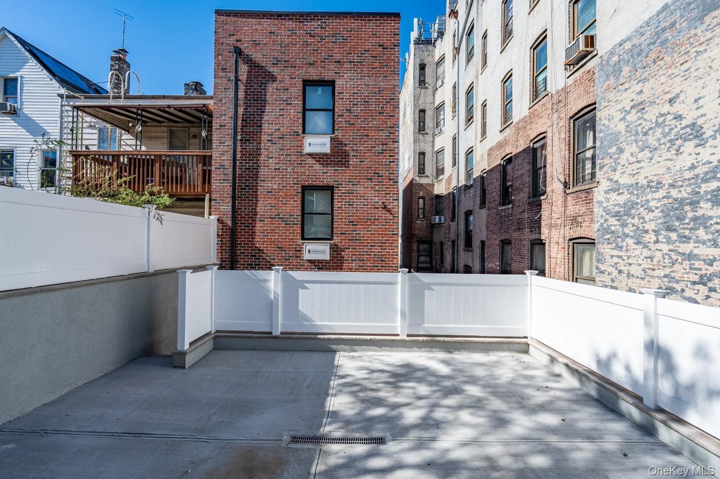 Single Family Morris Park Bronx, NY 10460, MLS-926031-27