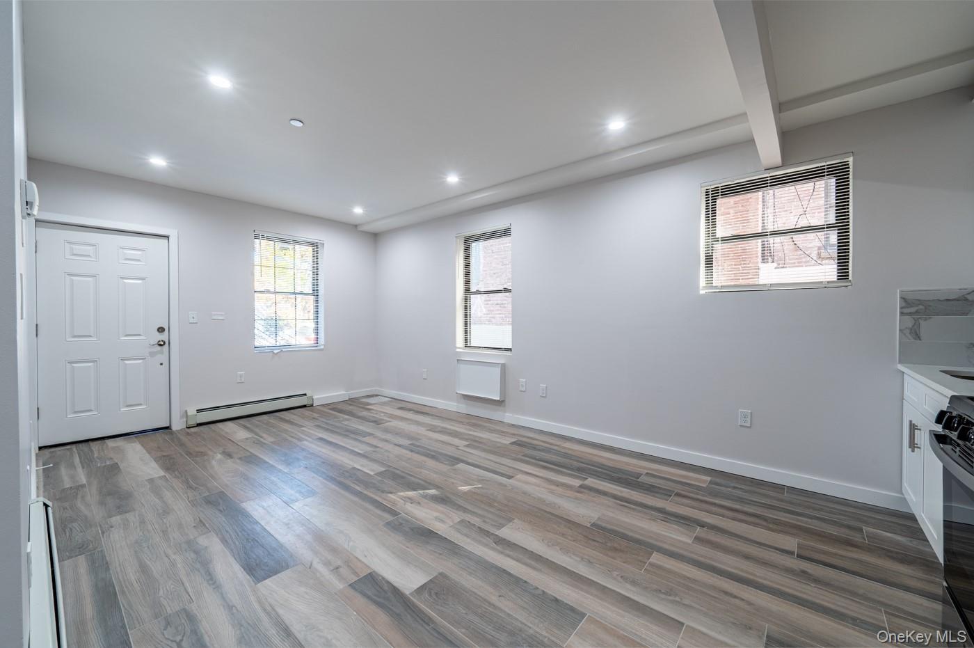 Single Family Morris Park Bronx, NY 10460, MLS-926031-5