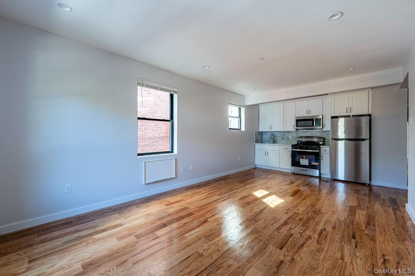 Single Family Morris Park Bronx, NY 10460, MLS-926031-9