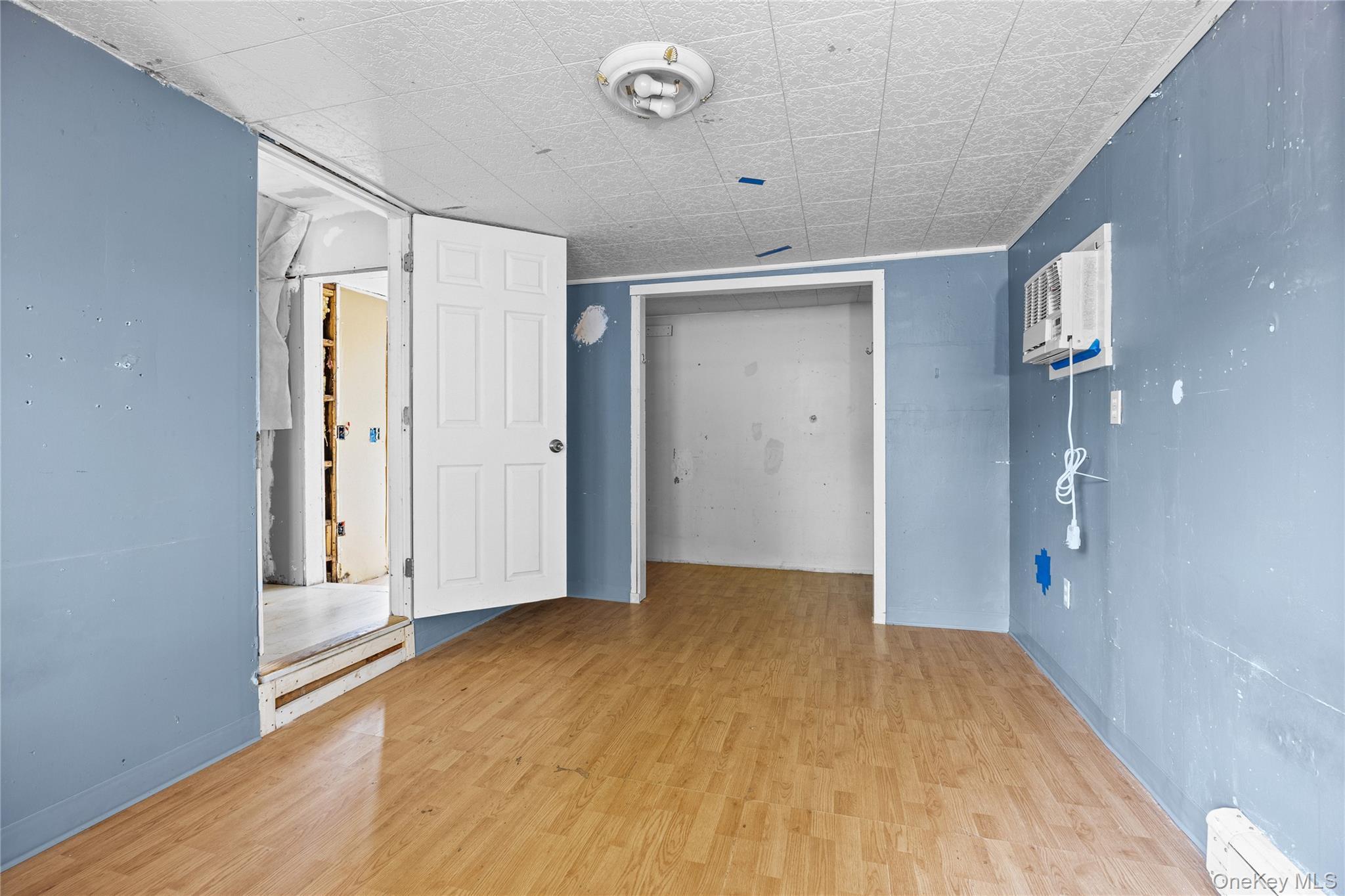 Single Family Lake Promenade  Suffolk County, NY 11779, MLS-926046-20