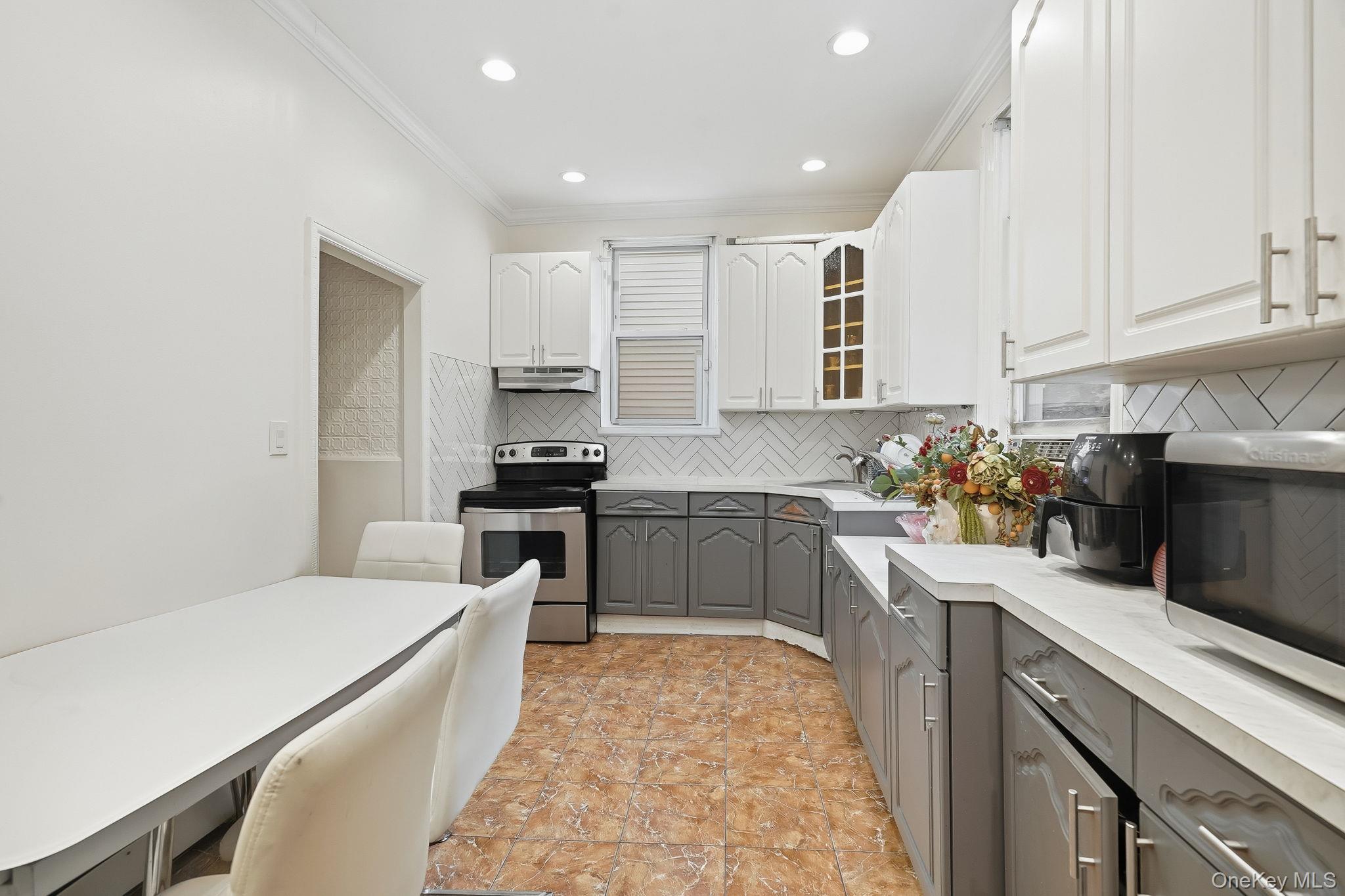 Single Family Perry  Bronx, NY 10467, MLS-926060-12