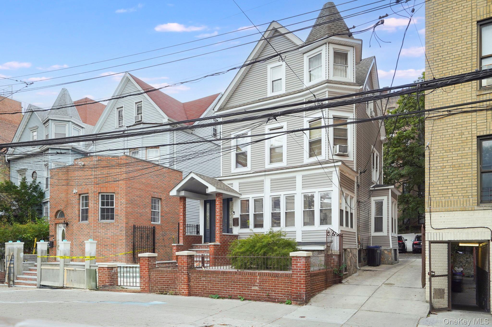 Single Family Perry  Bronx, NY 10467, MLS-926060-32