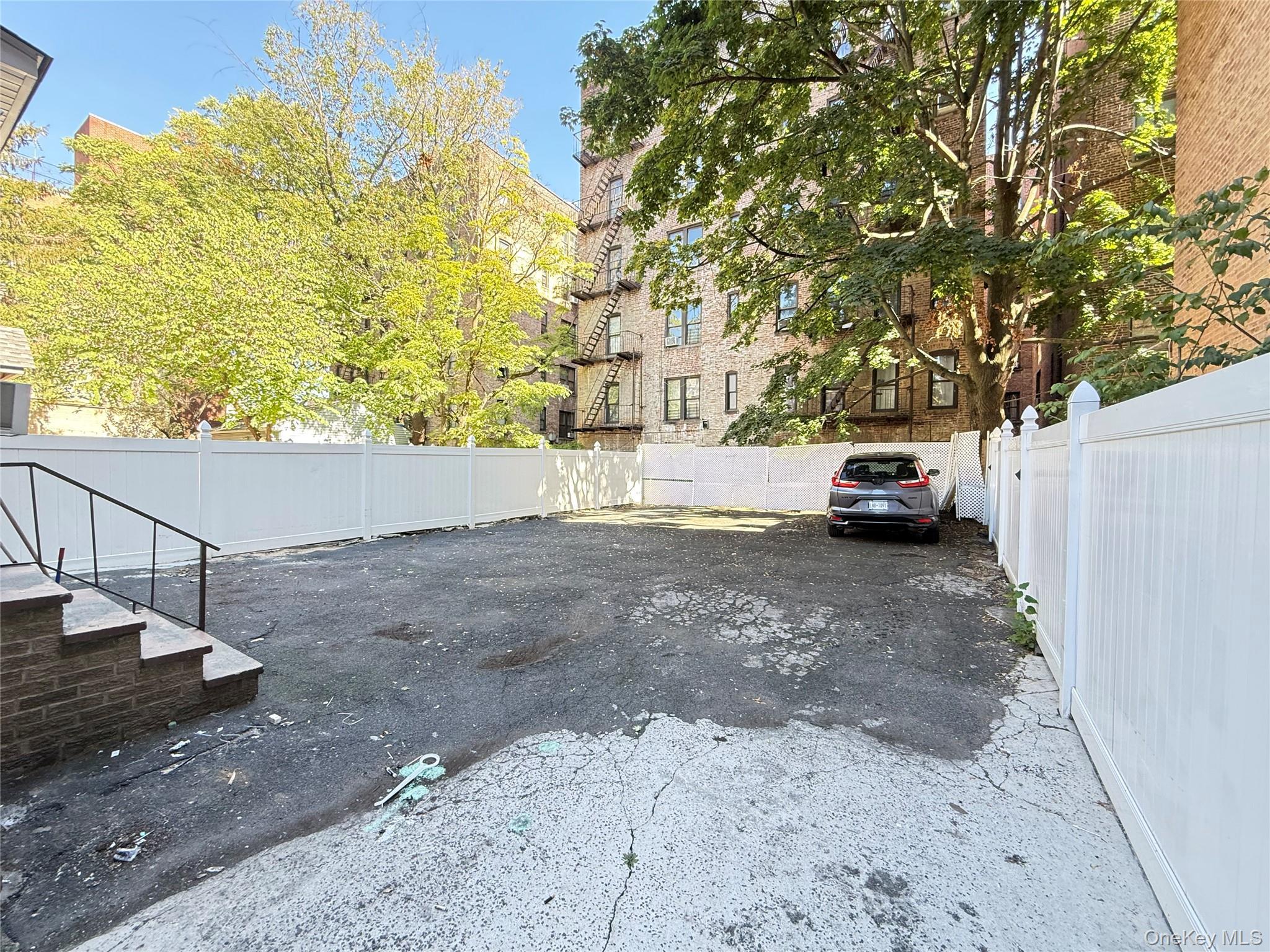 Single Family Perry  Bronx, NY 10467, MLS-926060-34