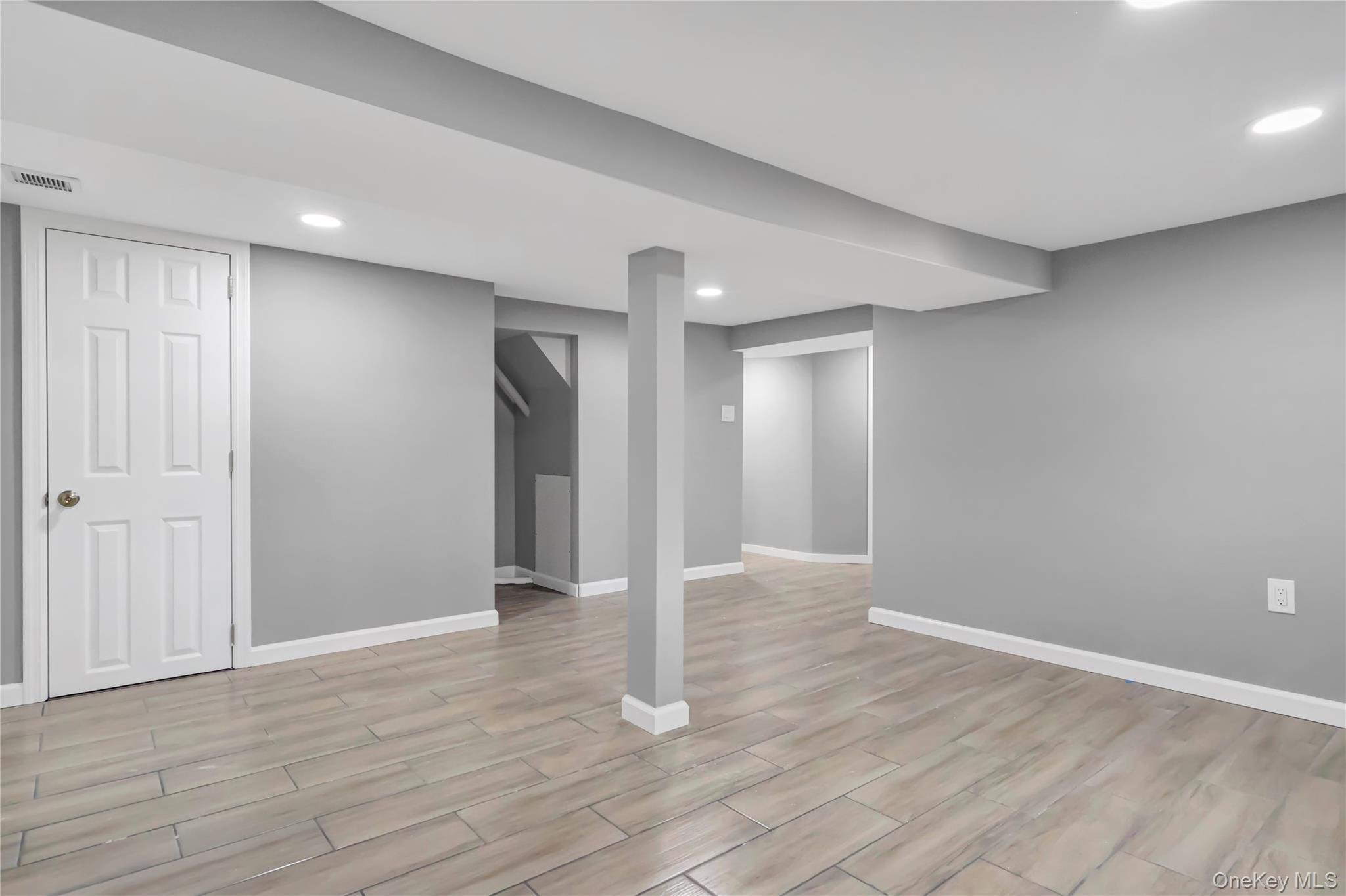 Single Family Bayview Suffolk County, NY 11772, MLS-926074-17