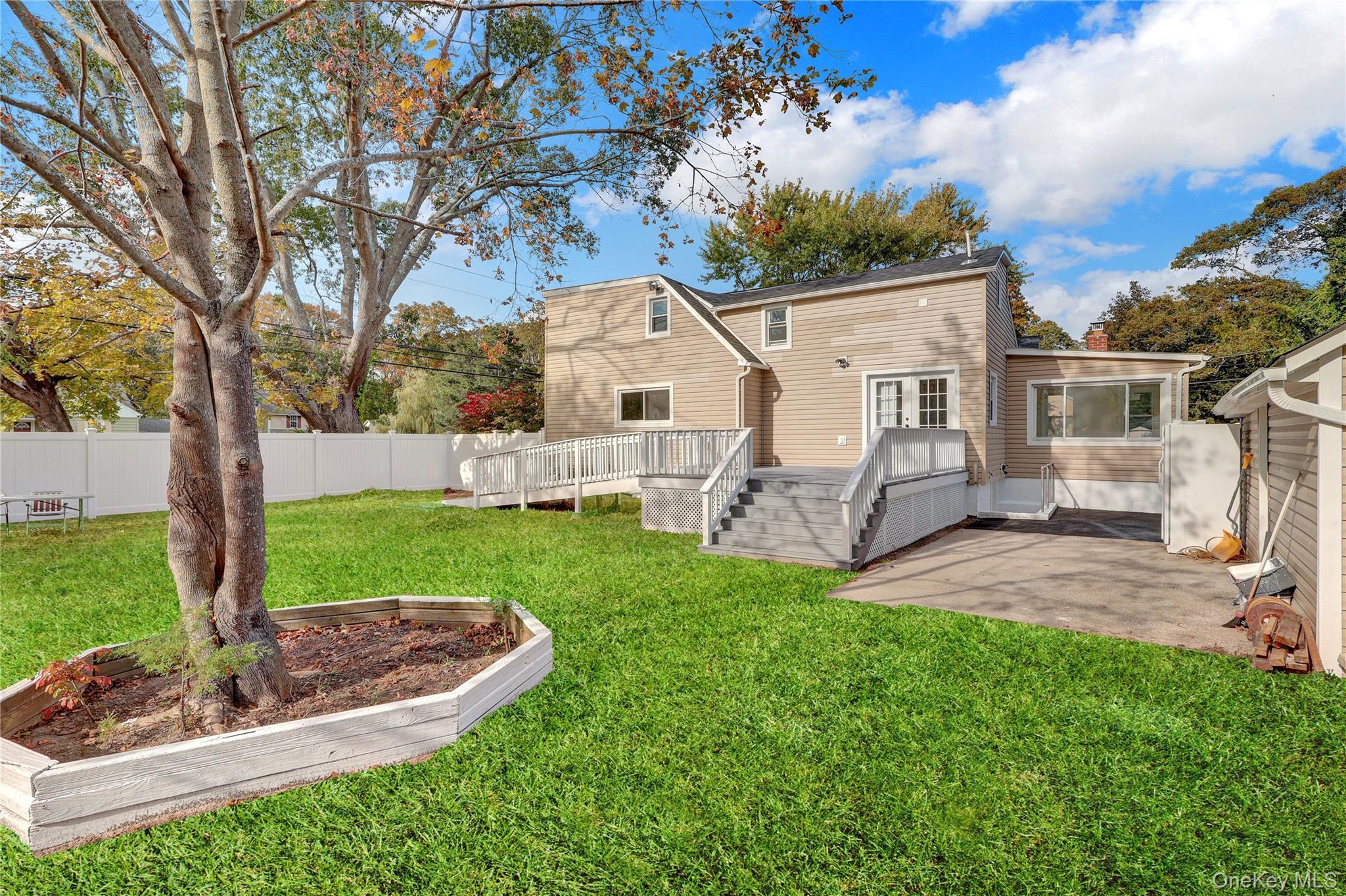 Single Family Bayview Suffolk County, NY 11772, MLS-926074-31