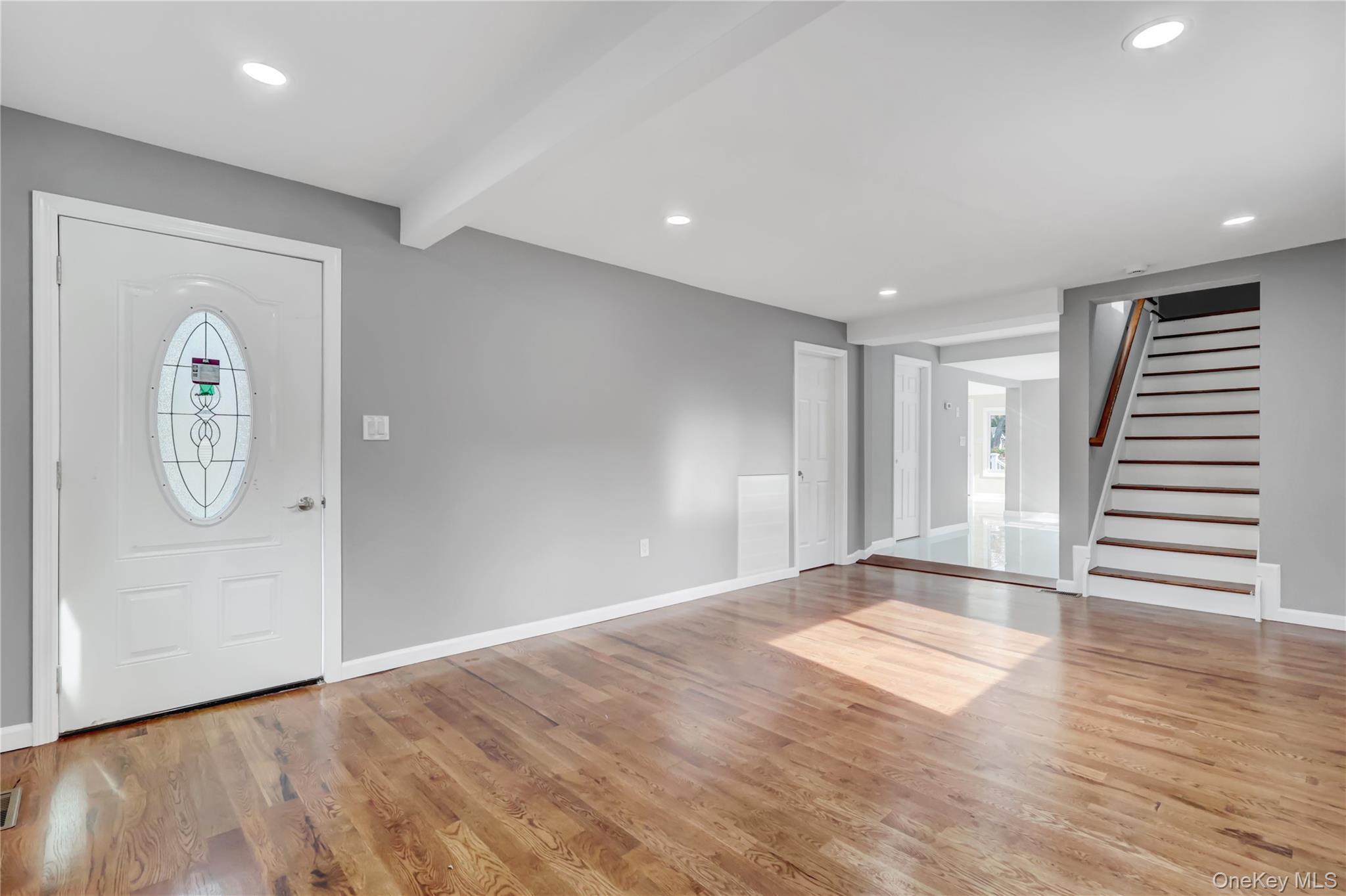 Single Family Bayview Suffolk County, NY 11772, MLS-926074-5