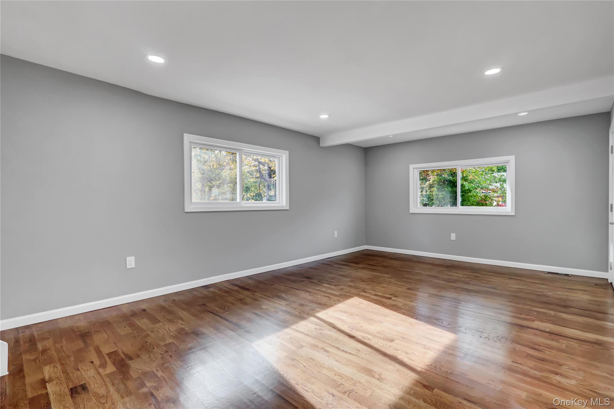 Single Family Bayview Suffolk County, NY 11772, MLS-926074-8