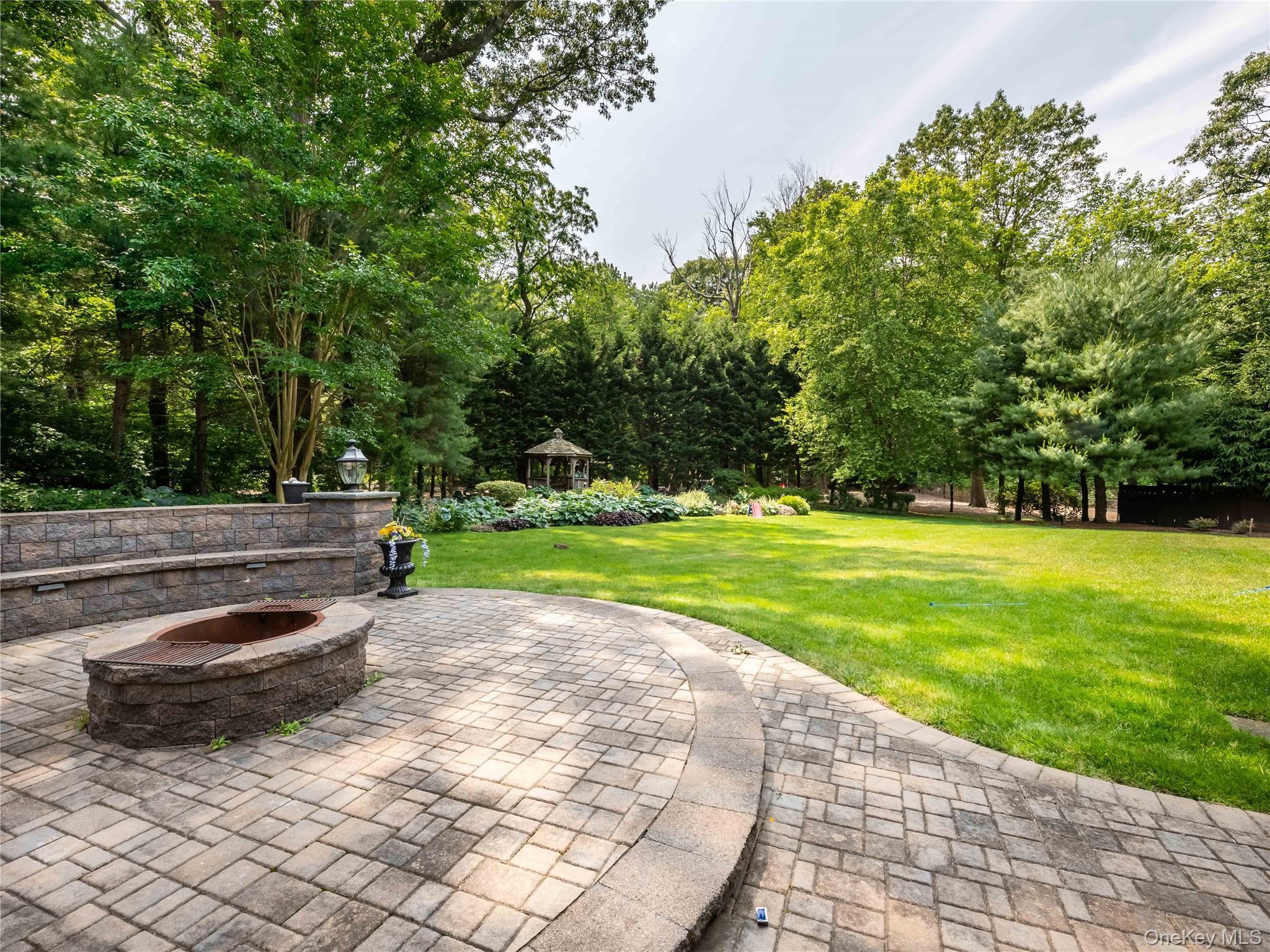 Single Family Arbutus Suffolk County, NY 11740, MLS-926088-10