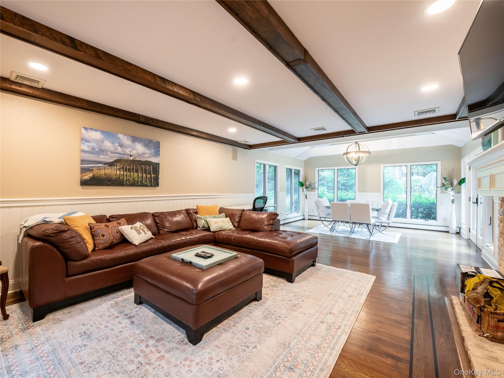 Single Family Arbutus Suffolk County, NY 11740, MLS-926088-17