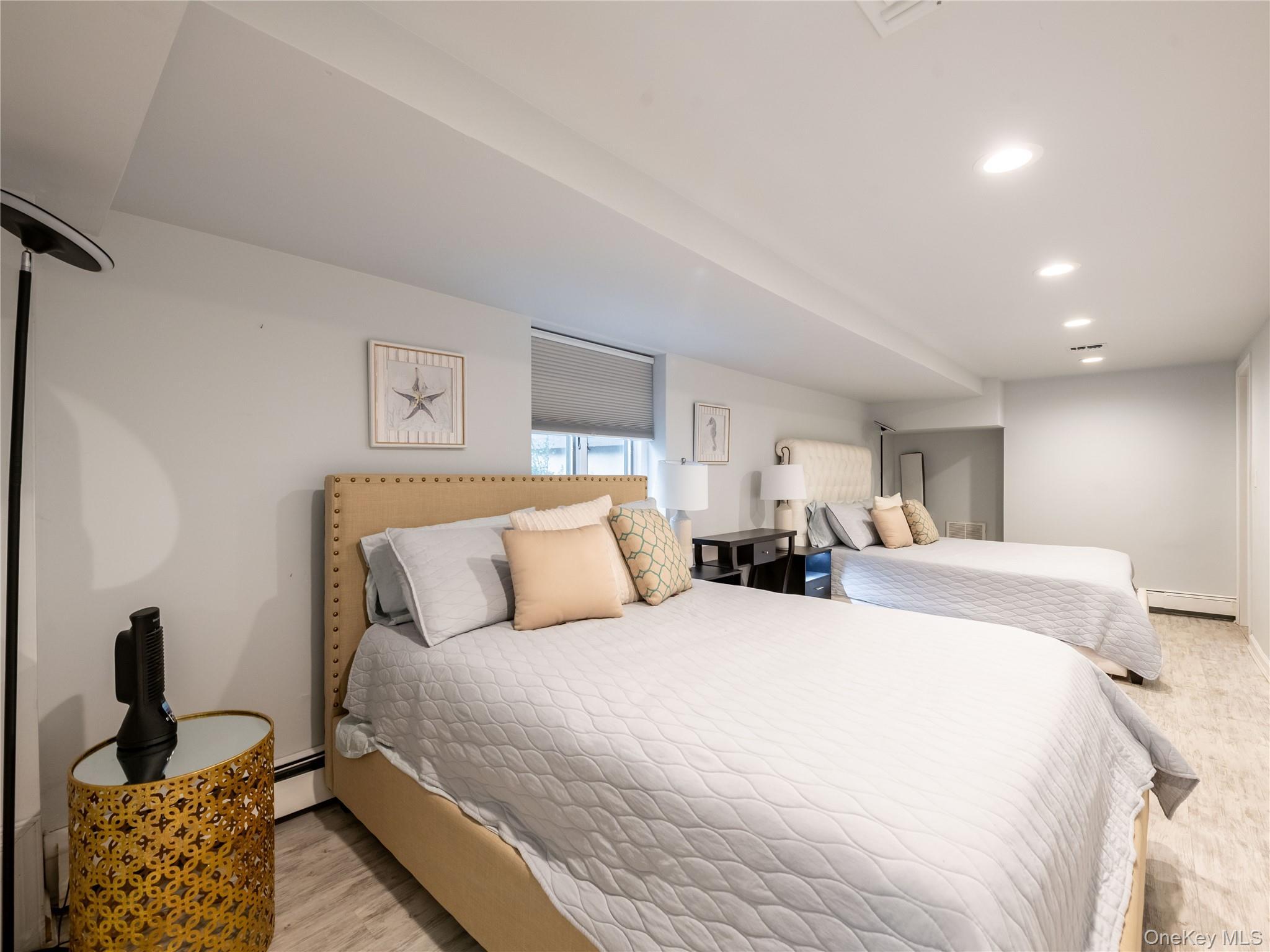 Single Family Arbutus Suffolk County, NY 11740, MLS-926088-39