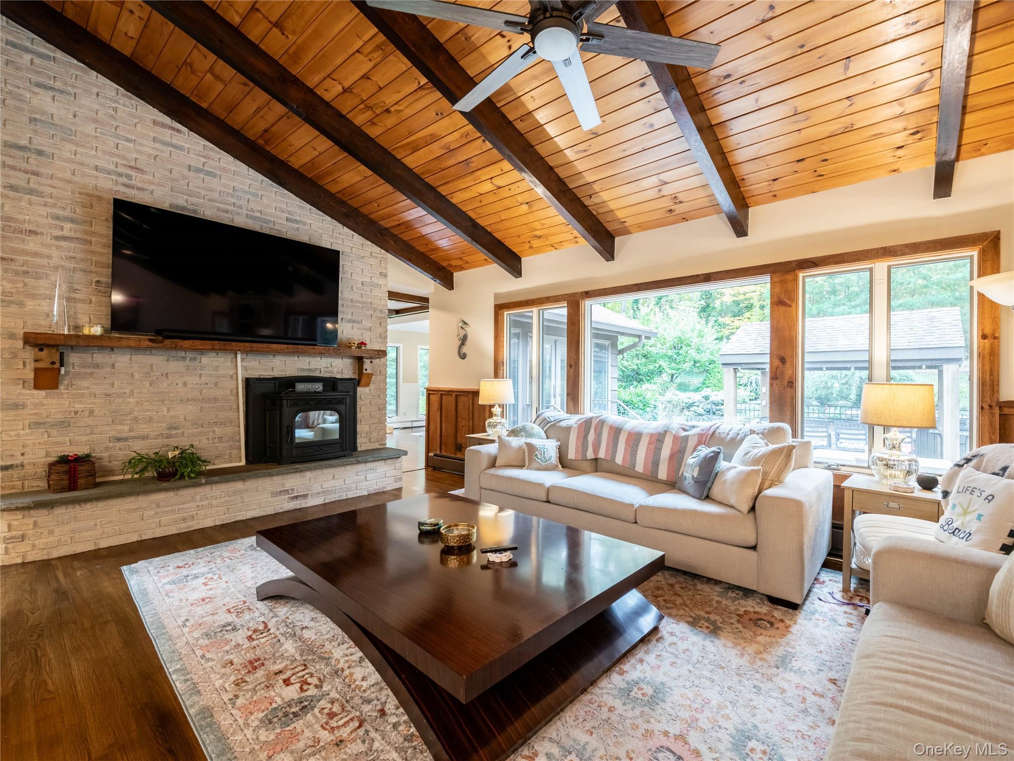 Single Family Arbutus Suffolk County, NY 11740, MLS-926088-42